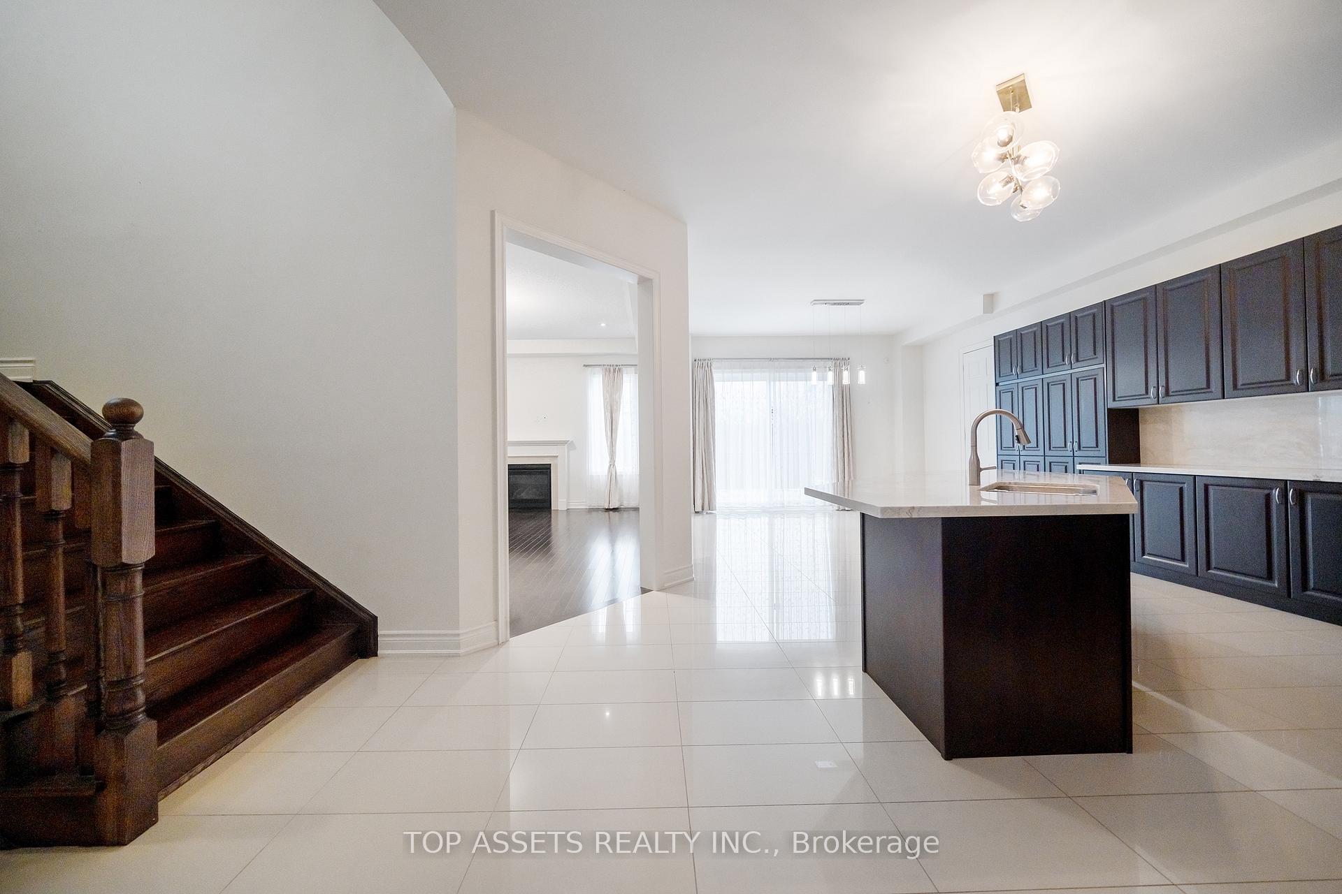 Photo 8 of 3343 Meadow Marsh Crescent, Oakville, Joshua Meadows — HOMEH