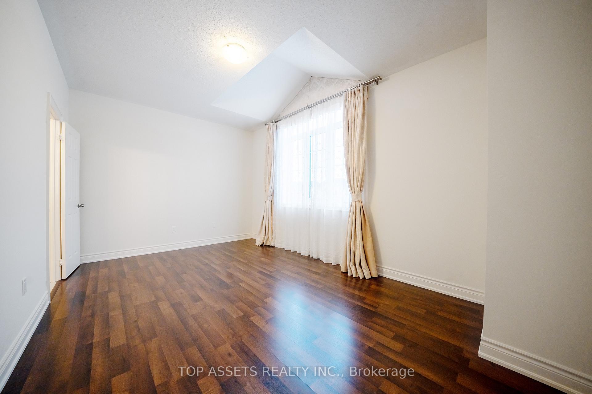 Photo 24 of 3343 Meadow Marsh Crescent, Oakville, Joshua Meadows — HOMEH