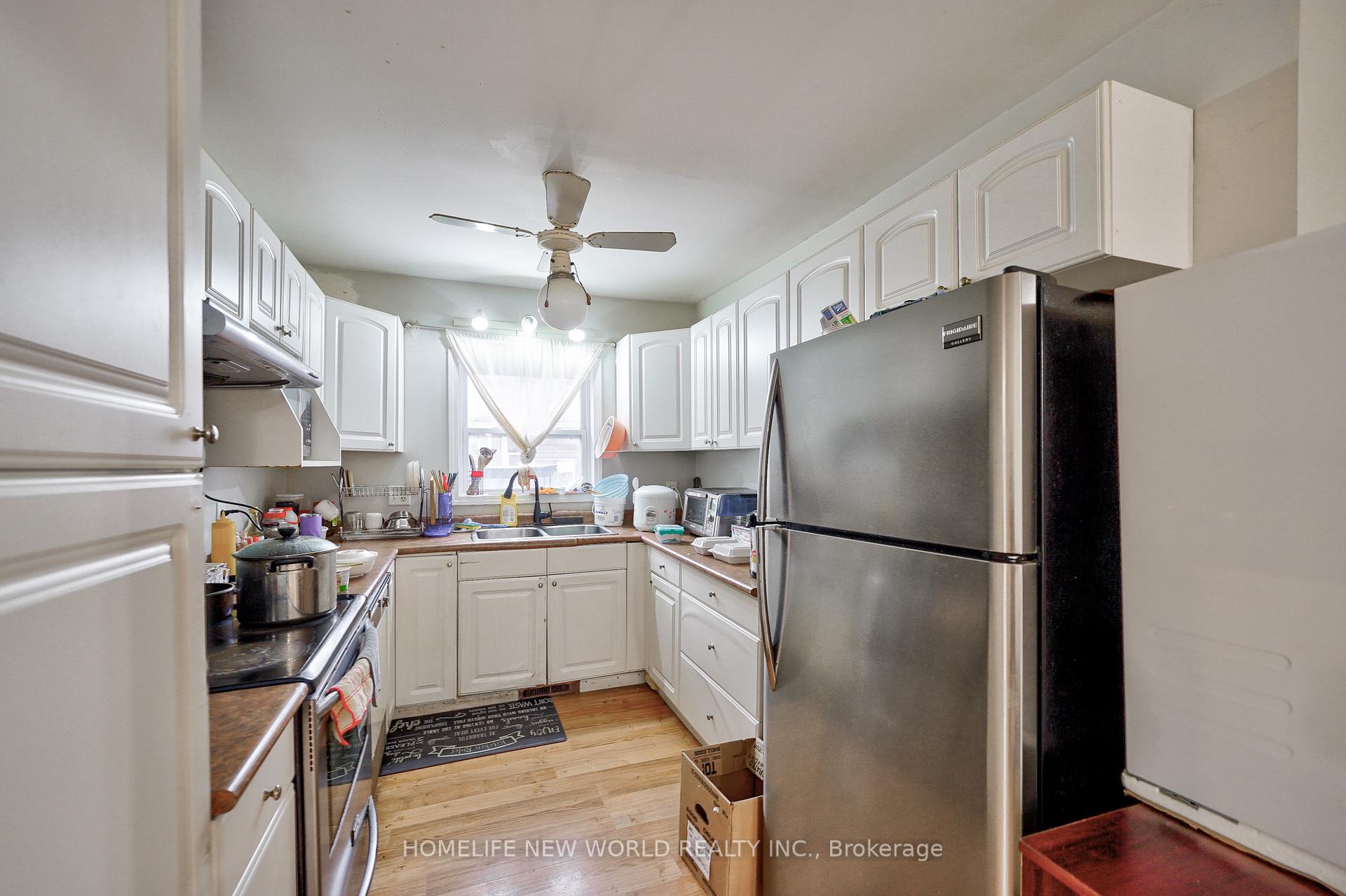 Photo 16 of 201 Pleasant Boulevard, Georgina, Keswick South — HOMEH