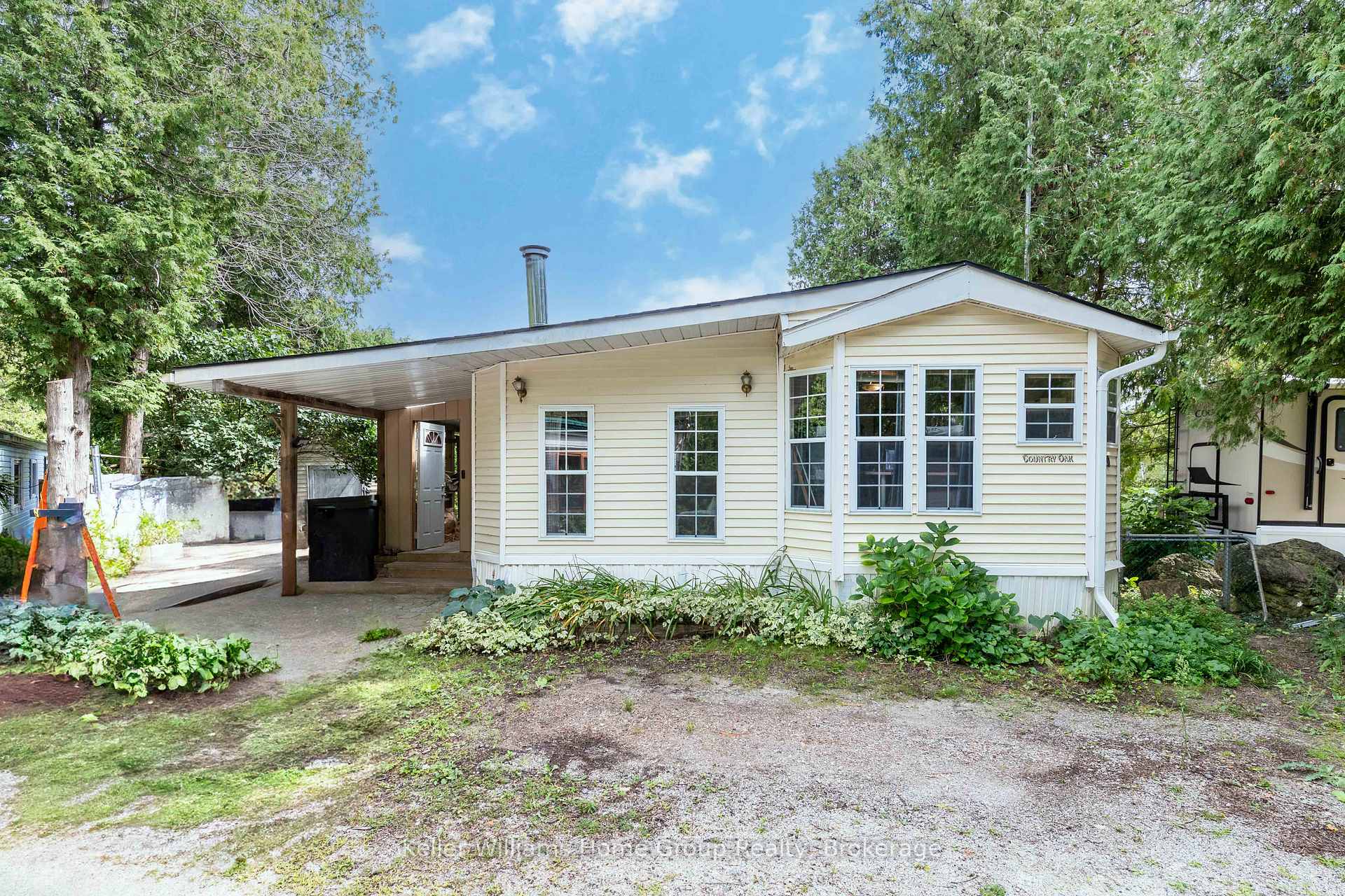 Photo 4 of Unit 30, 1085 10th Concession Road W, Hamilton, Rural Flamborough — HOMEH
