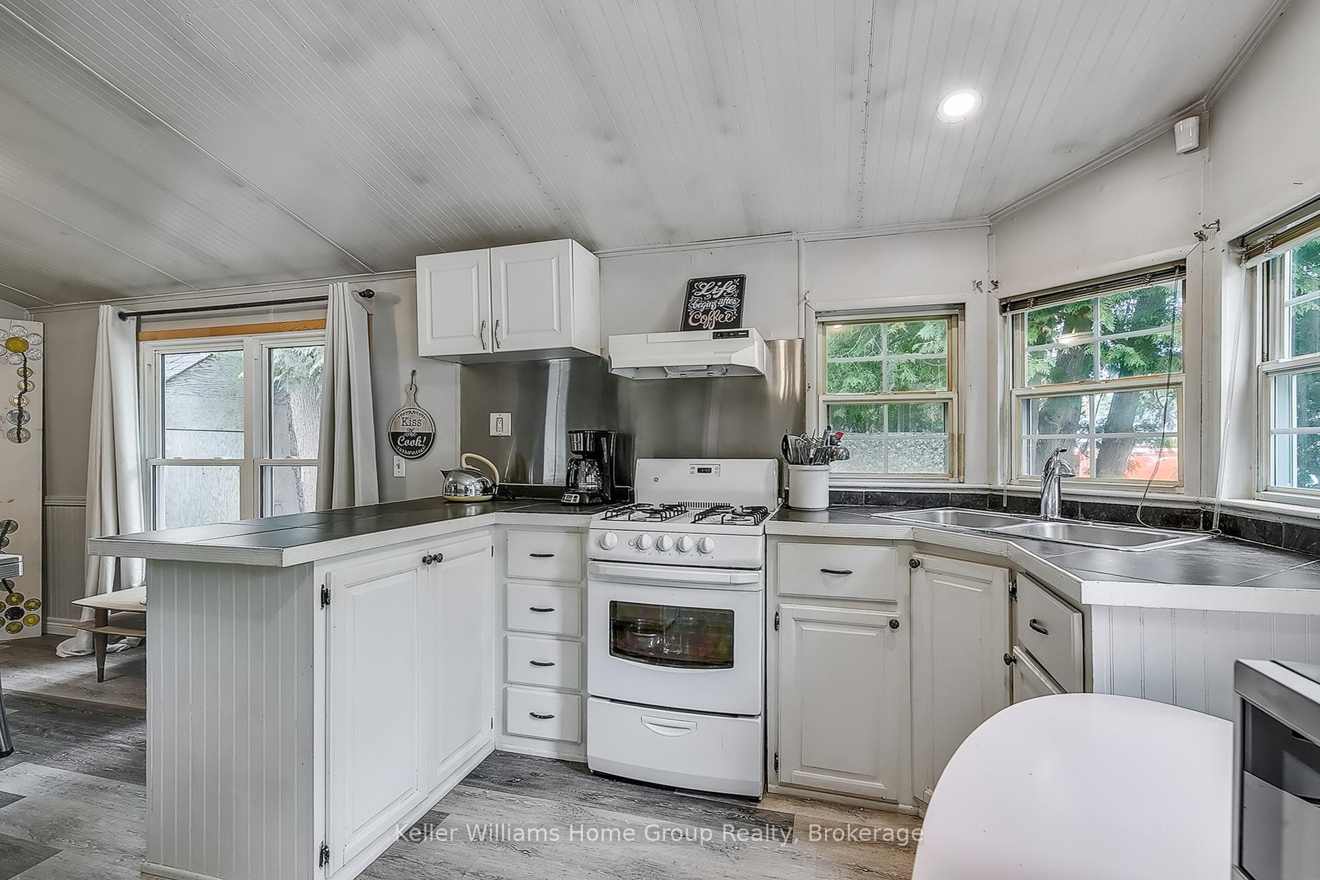 Photo 12 of Unit 30, 1085 10th Concession Road W, Hamilton, Rural Flamborough — HOMEH