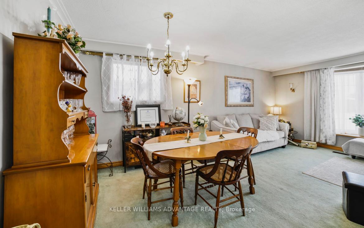 Photo 11 of 25 Moultrey Crescent, Halton Hills, Georgetown — HOMEH