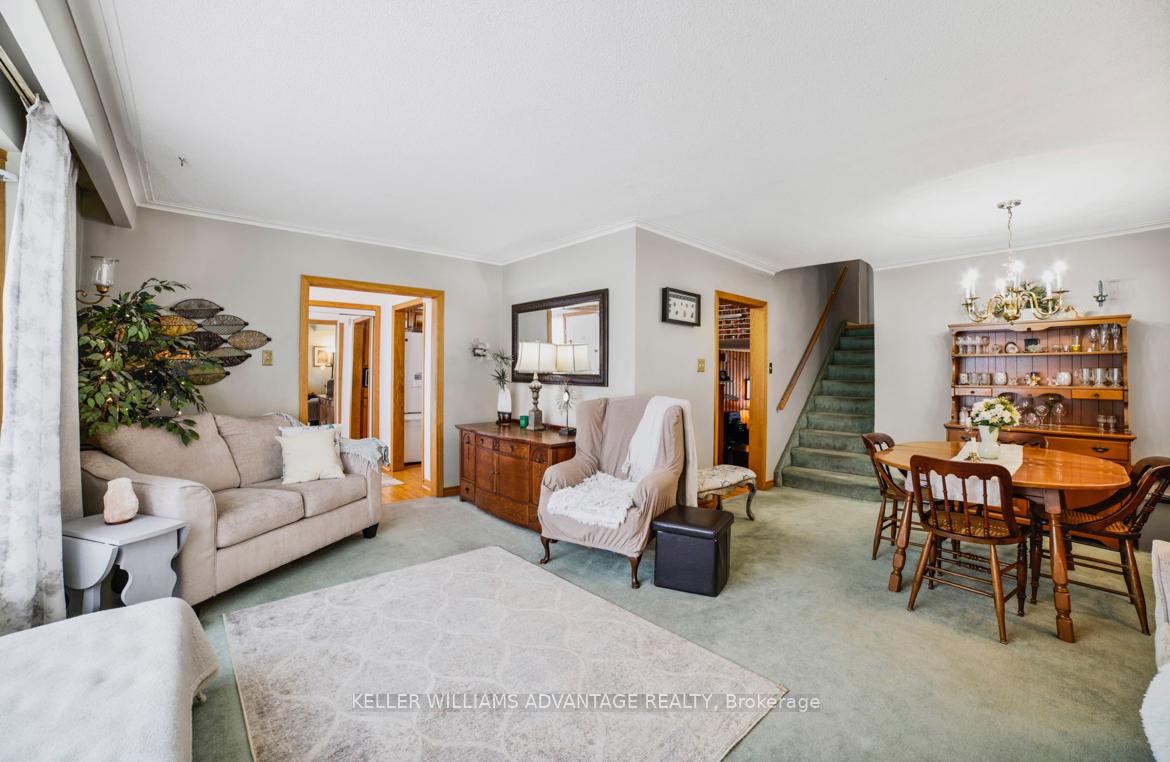 Photo 13 of 25 Moultrey Crescent, Halton Hills, Georgetown — HOMEH