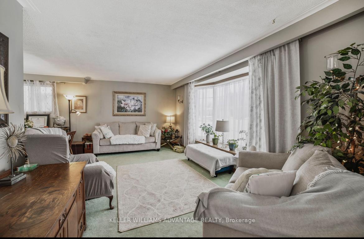 Photo 14 of 25 Moultrey Crescent, Halton Hills, Georgetown — HOMEH