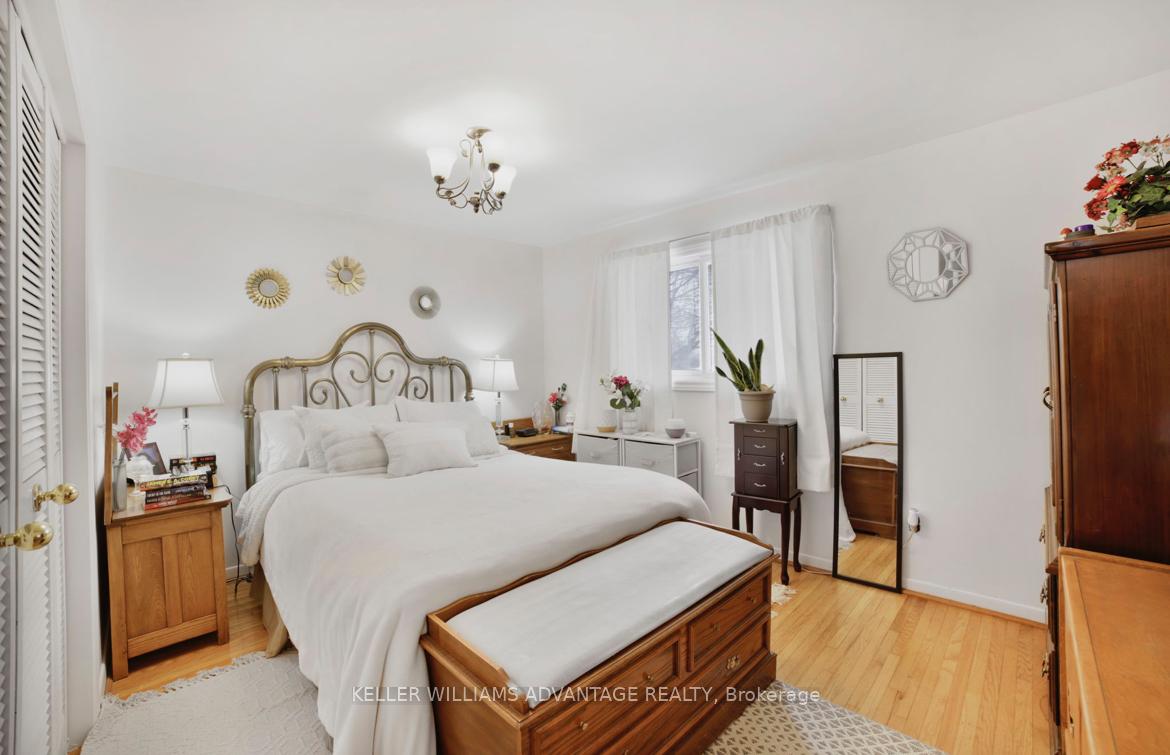 Photo 18 of 25 Moultrey Crescent, Halton Hills, Georgetown — HOMEH