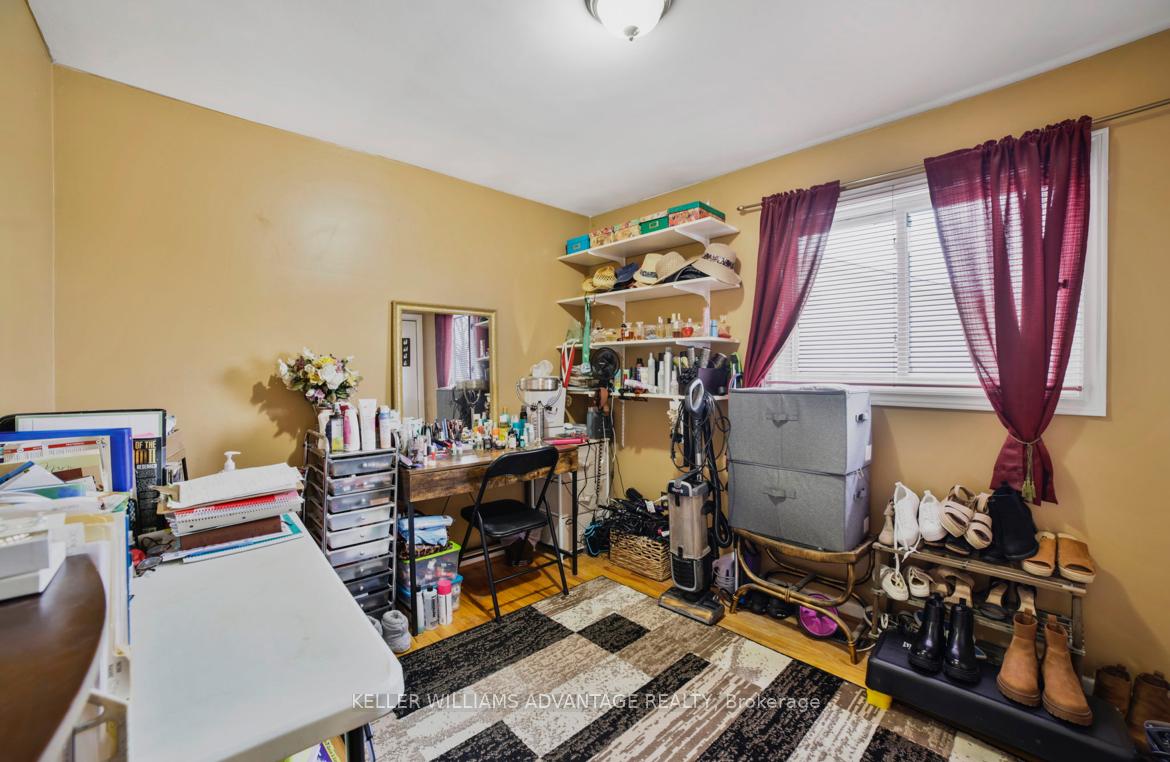 Photo 21 of 25 Moultrey Crescent, Halton Hills, Georgetown — HOMEH