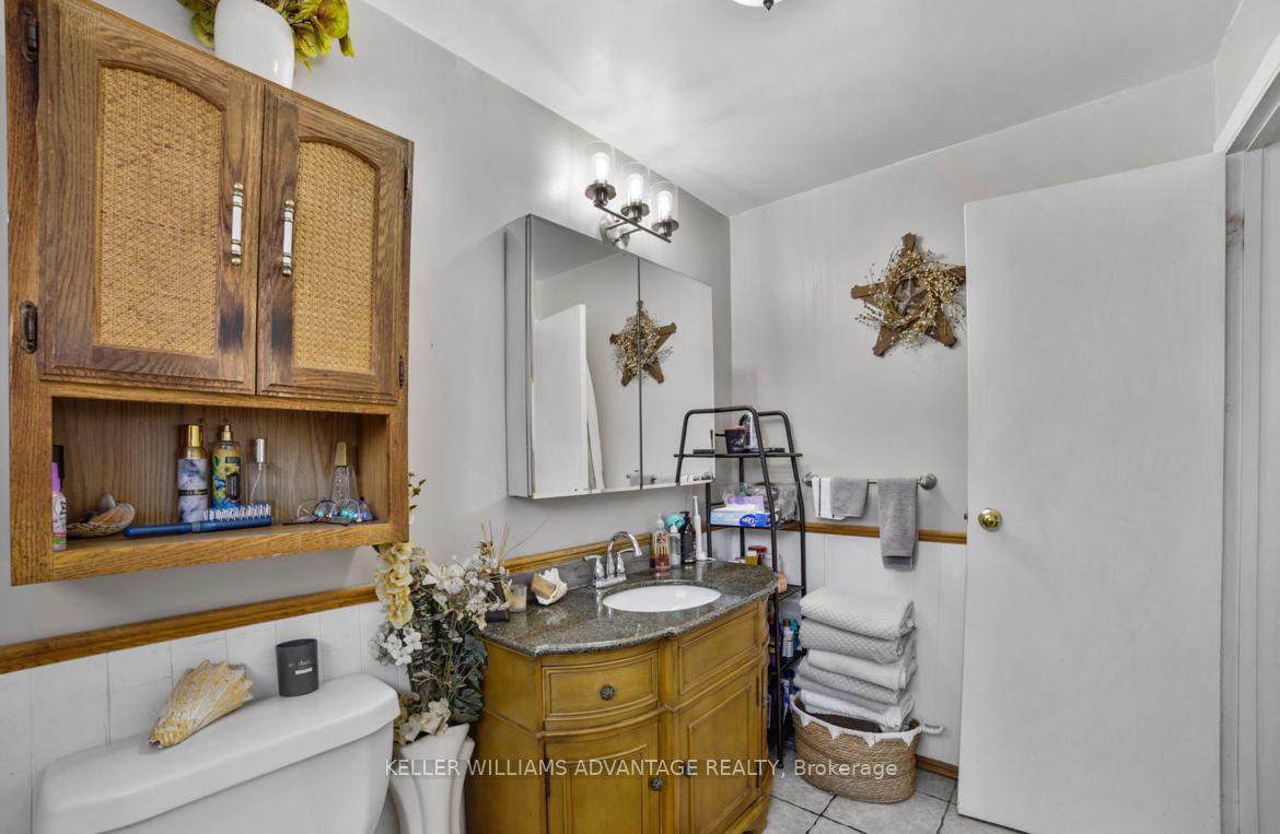 Photo 24 of 25 Moultrey Crescent, Halton Hills, Georgetown — HOMEH