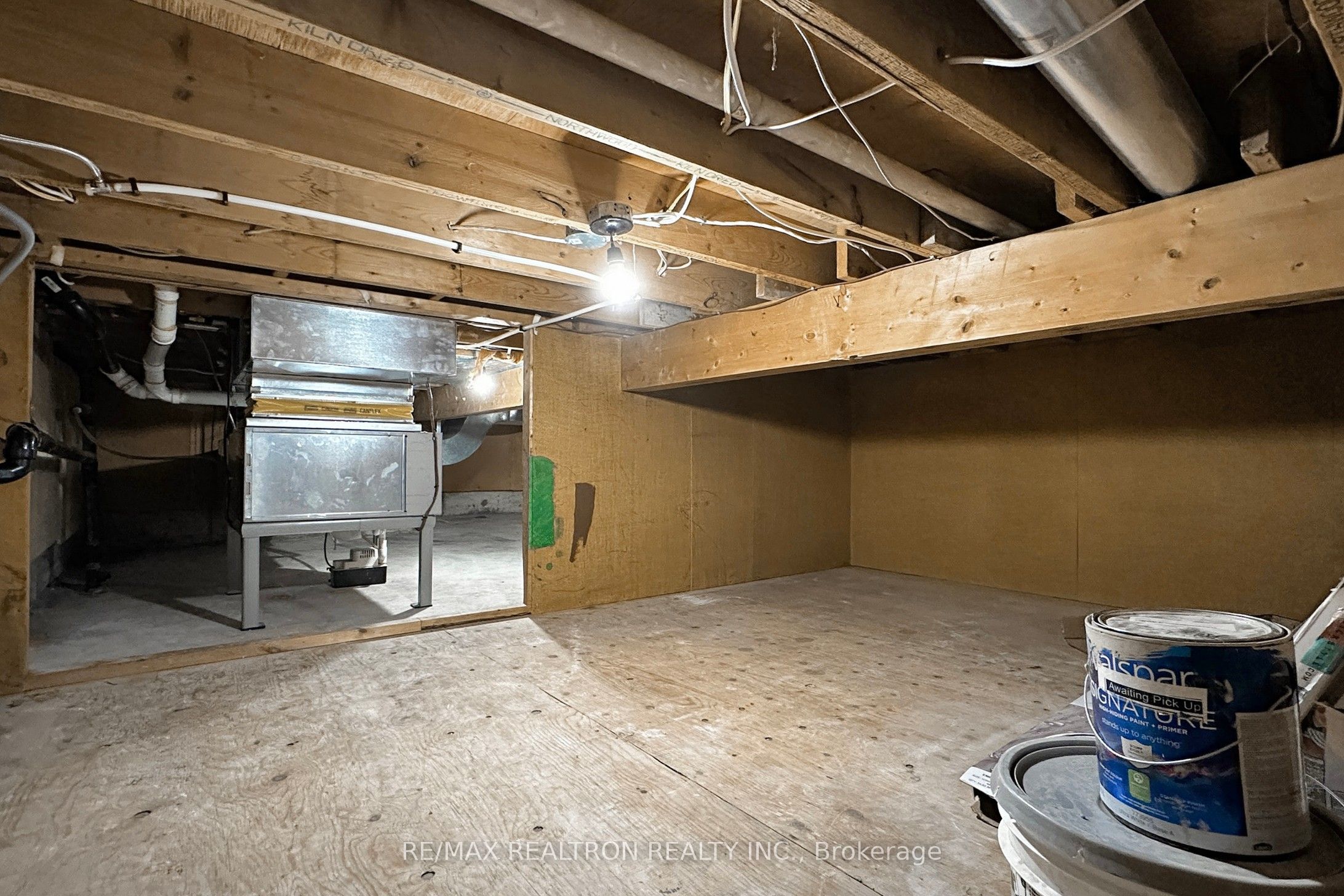 Photo 56 of 551 Salisbury Street, Oshawa, Vanier — HOMEH