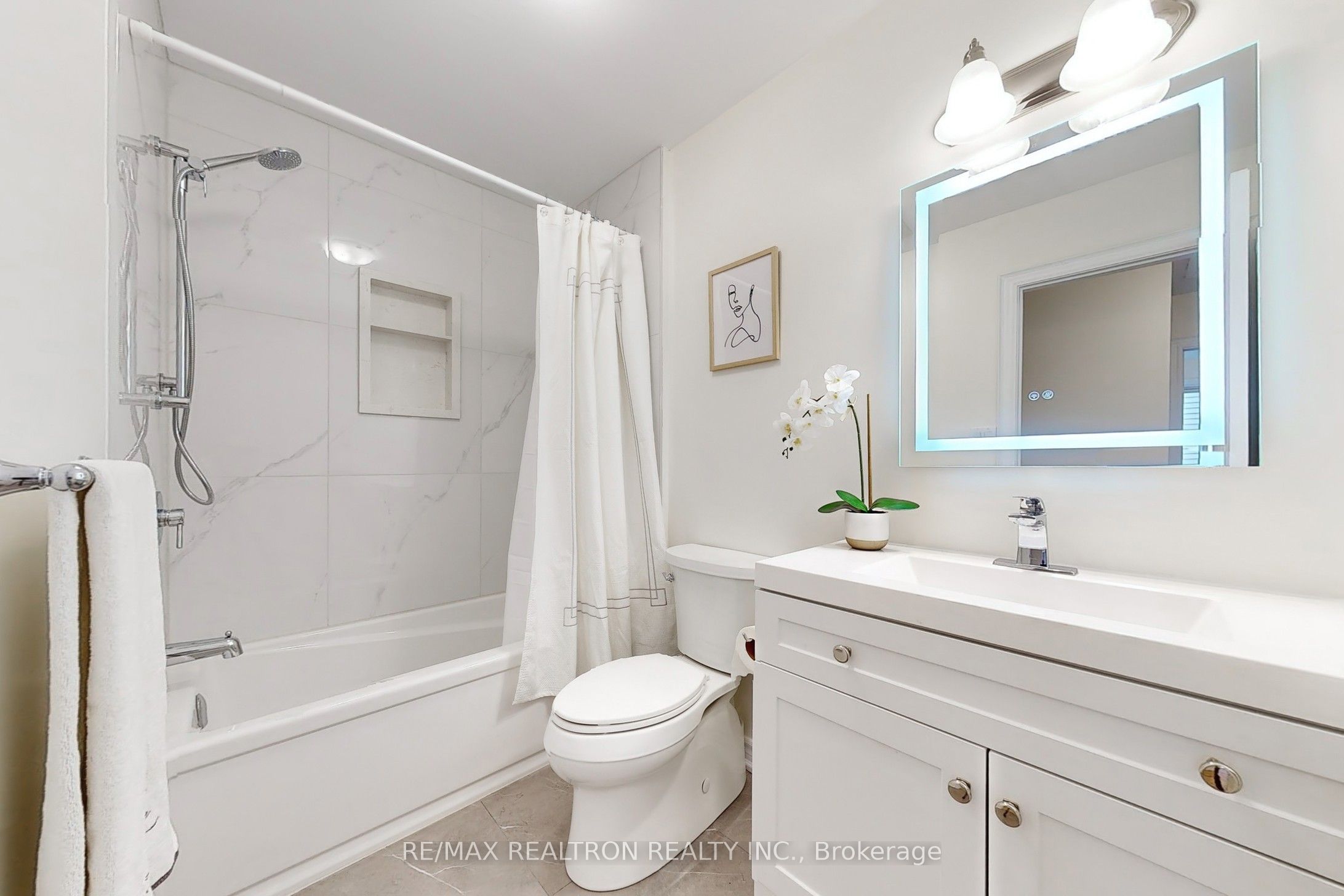 Photo 45 of 551 Salisbury Street, Oshawa, Vanier — HOMEH