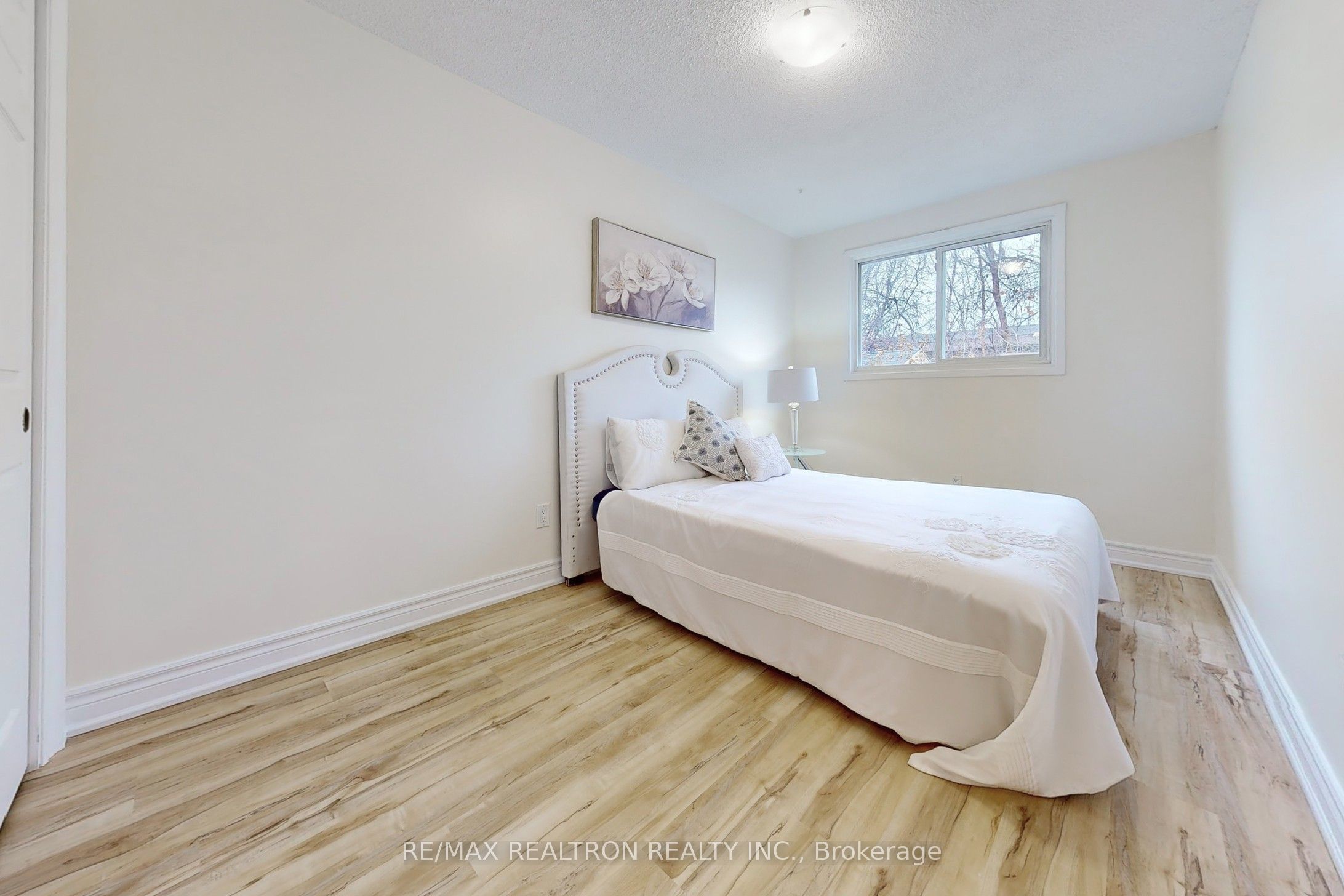 Photo 42 of 551 Salisbury Street, Oshawa, Vanier — HOMEH