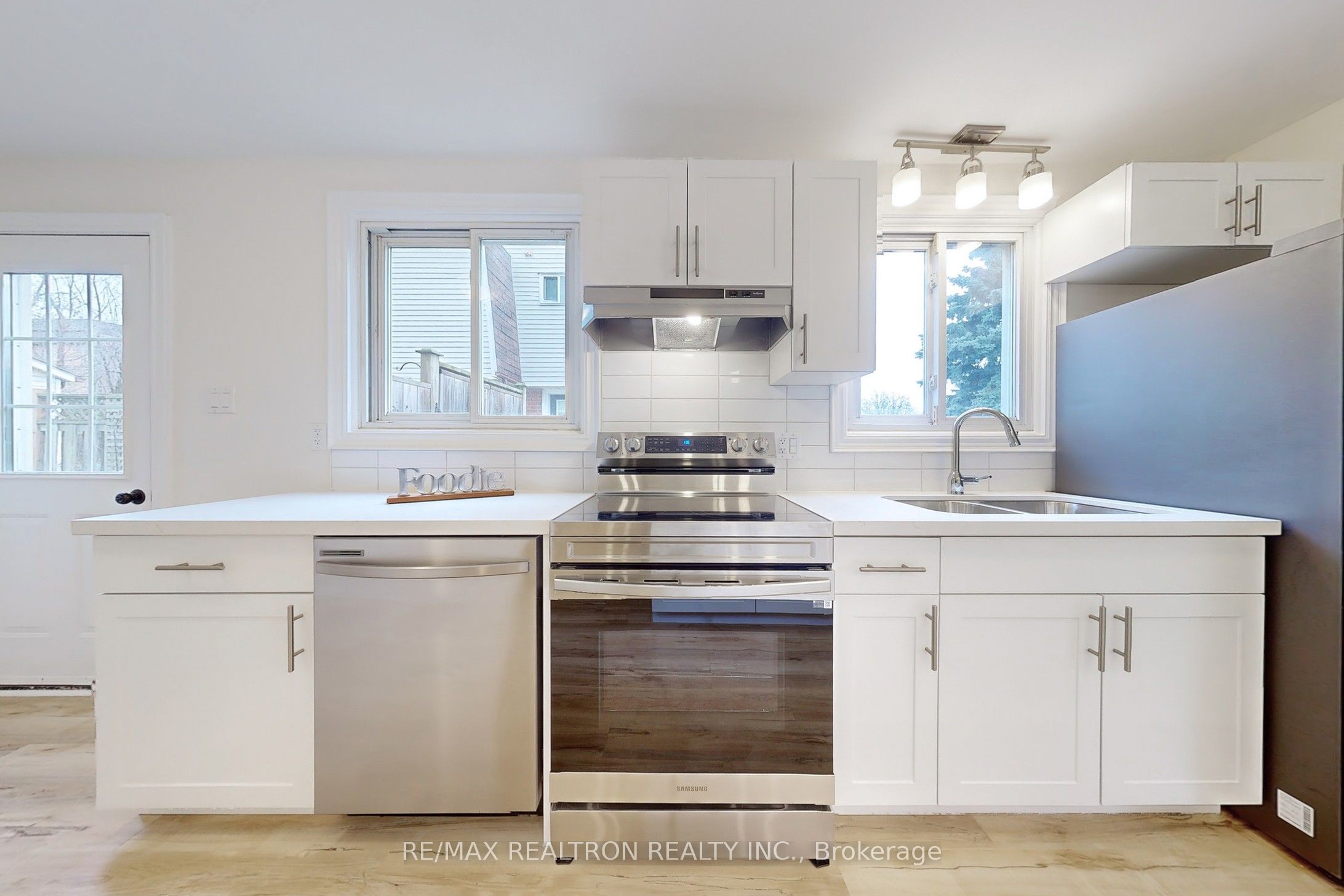 Photo 36 of 551 Salisbury Street, Oshawa, Vanier — HOMEH
