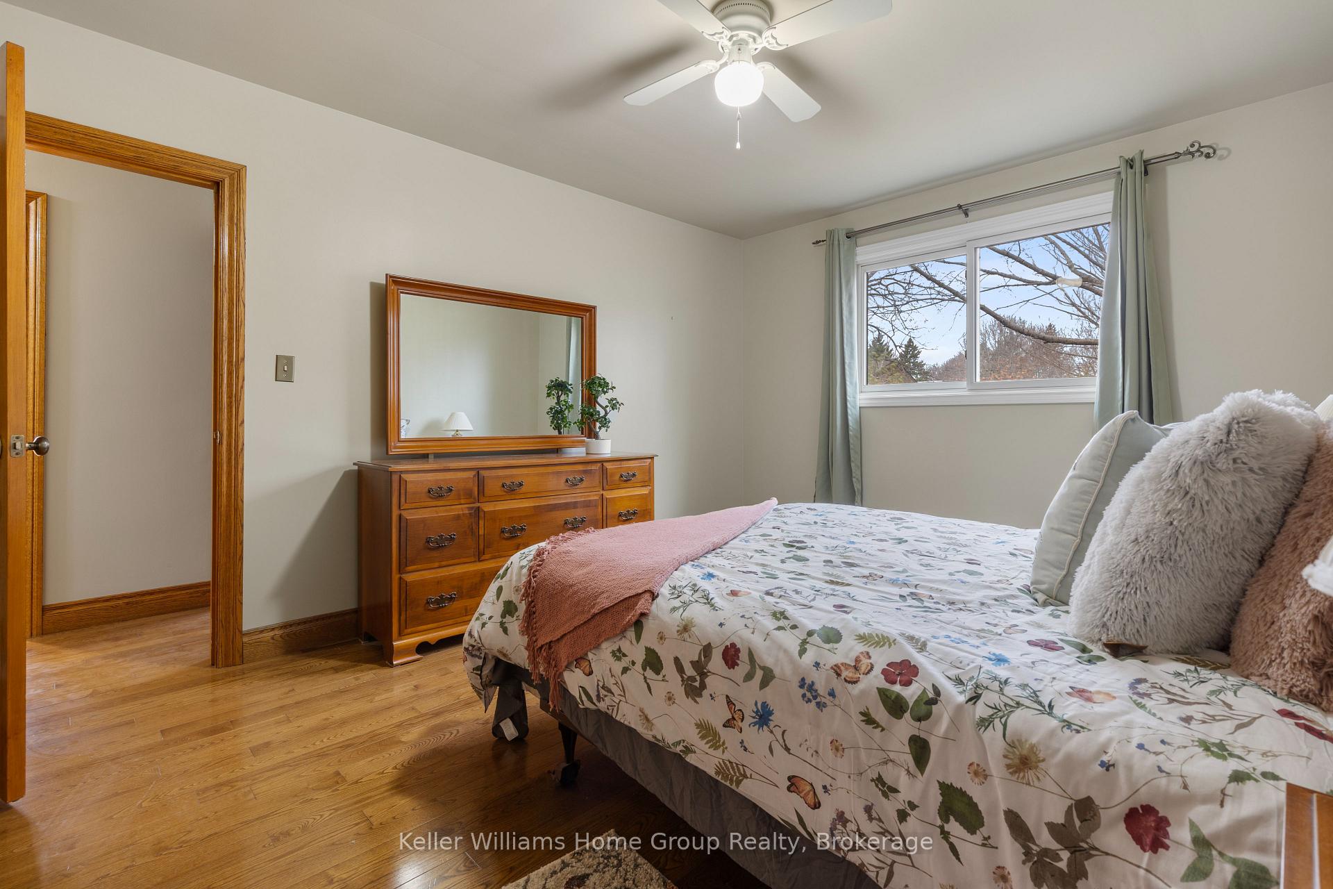 Photo 15 of 9 Sunnylea Crescent, Guelph, General Hospital — HOMEH