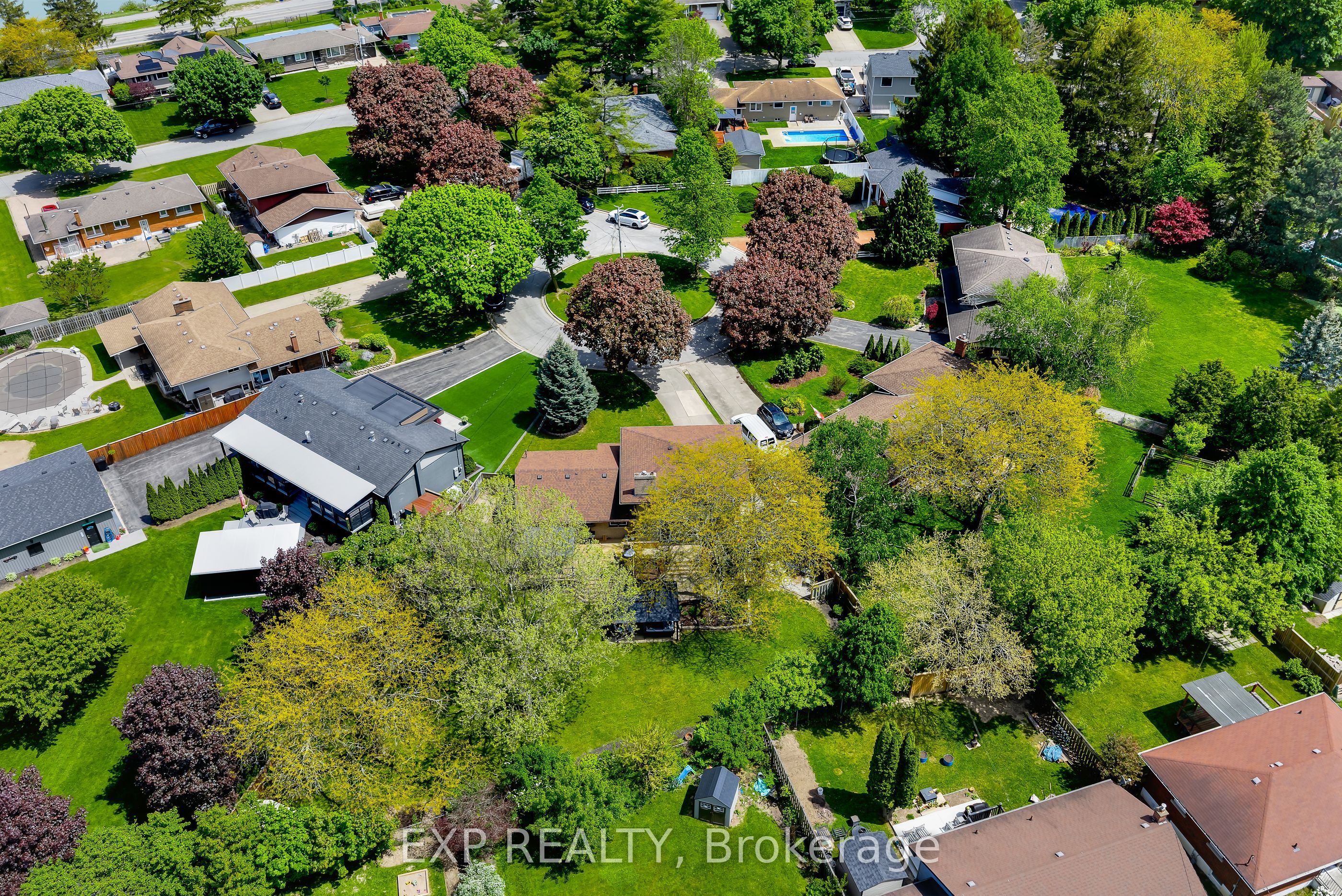 Photo 90 of 7 Saturn Court, St. Catharines, Bunting/Linwell — HOMEH
