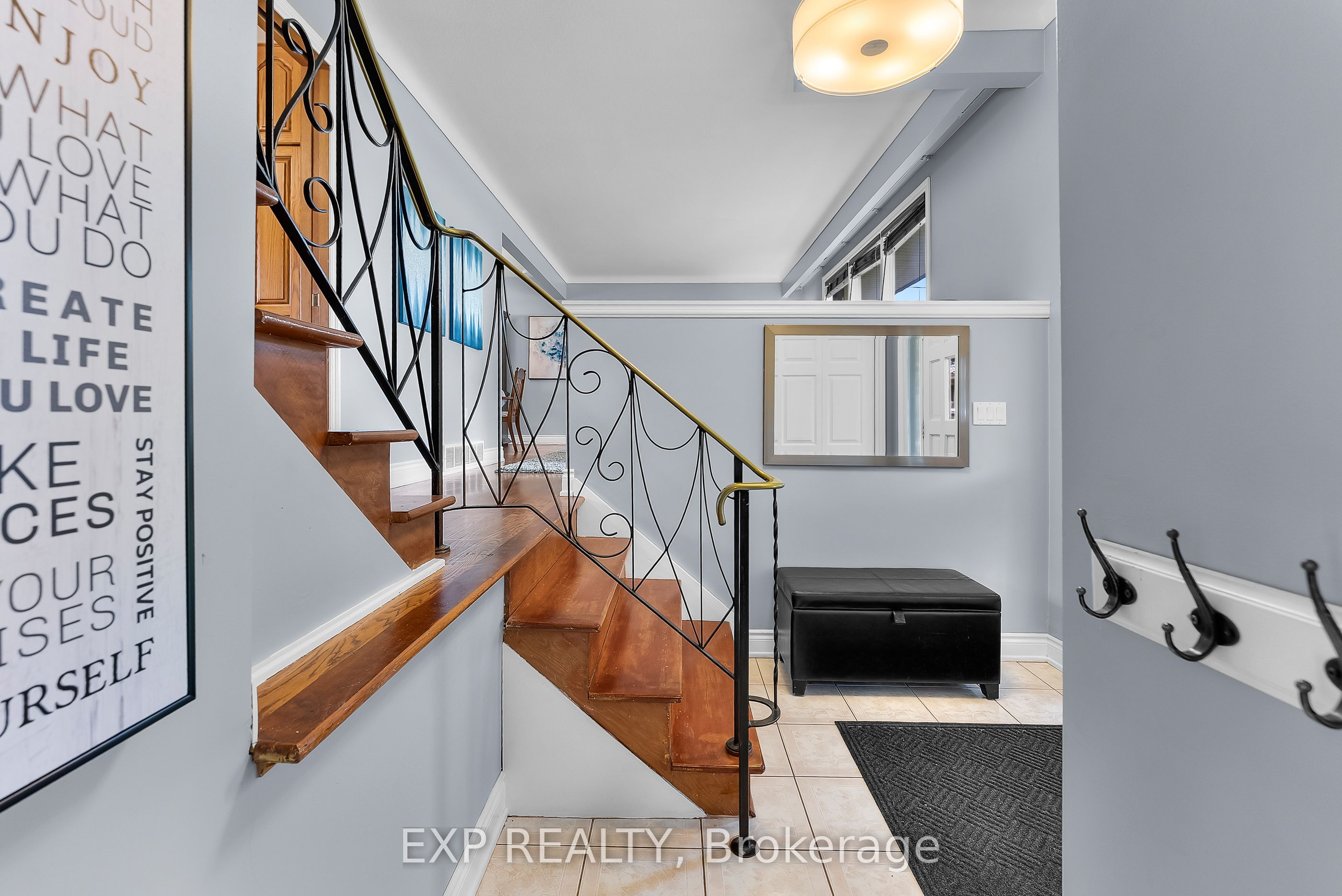 Photo 53 of 7 Saturn Court, St. Catharines, Bunting/Linwell — HOMEH