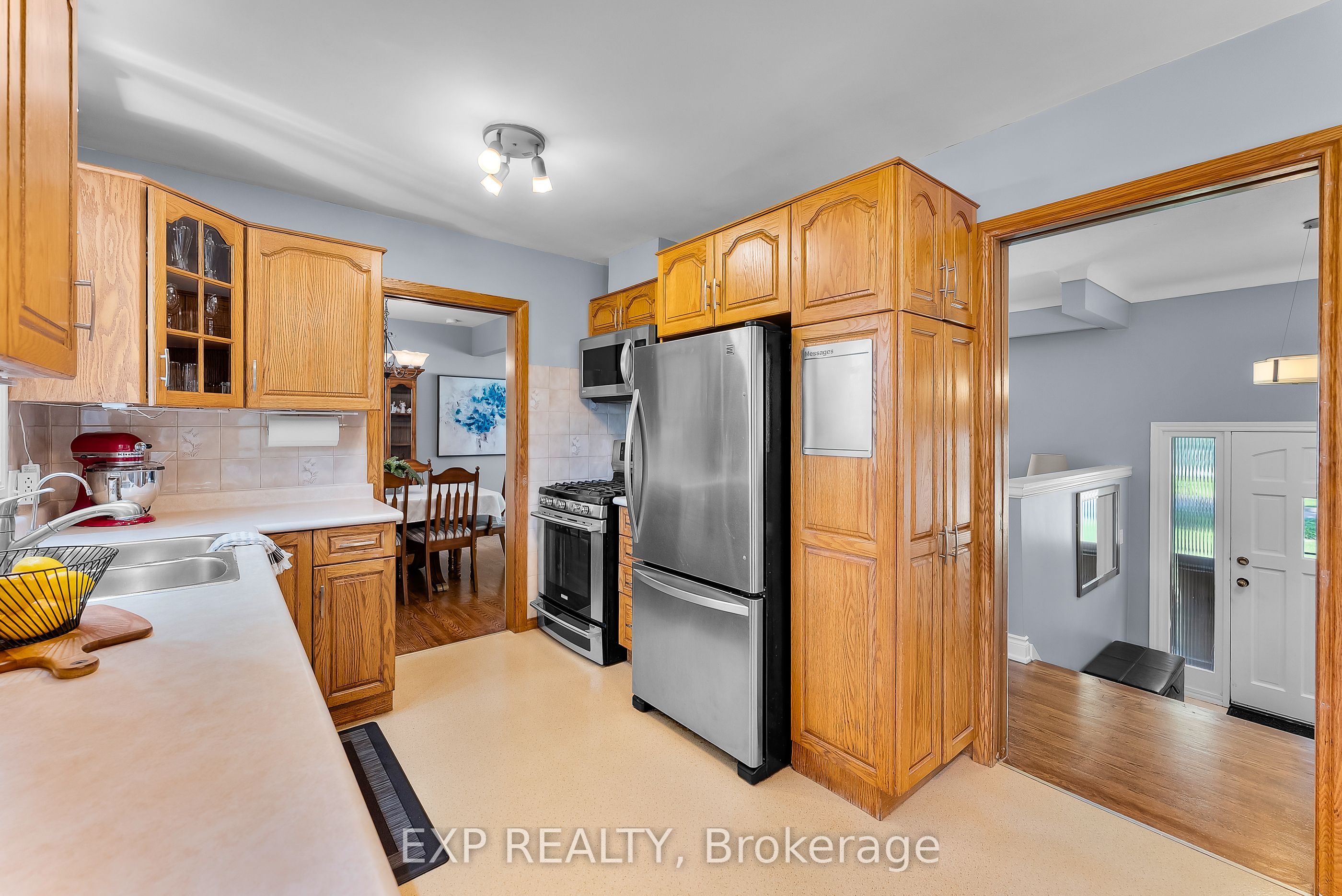 Photo 63 of 7 Saturn Court, St. Catharines, Bunting/Linwell — HOMEH