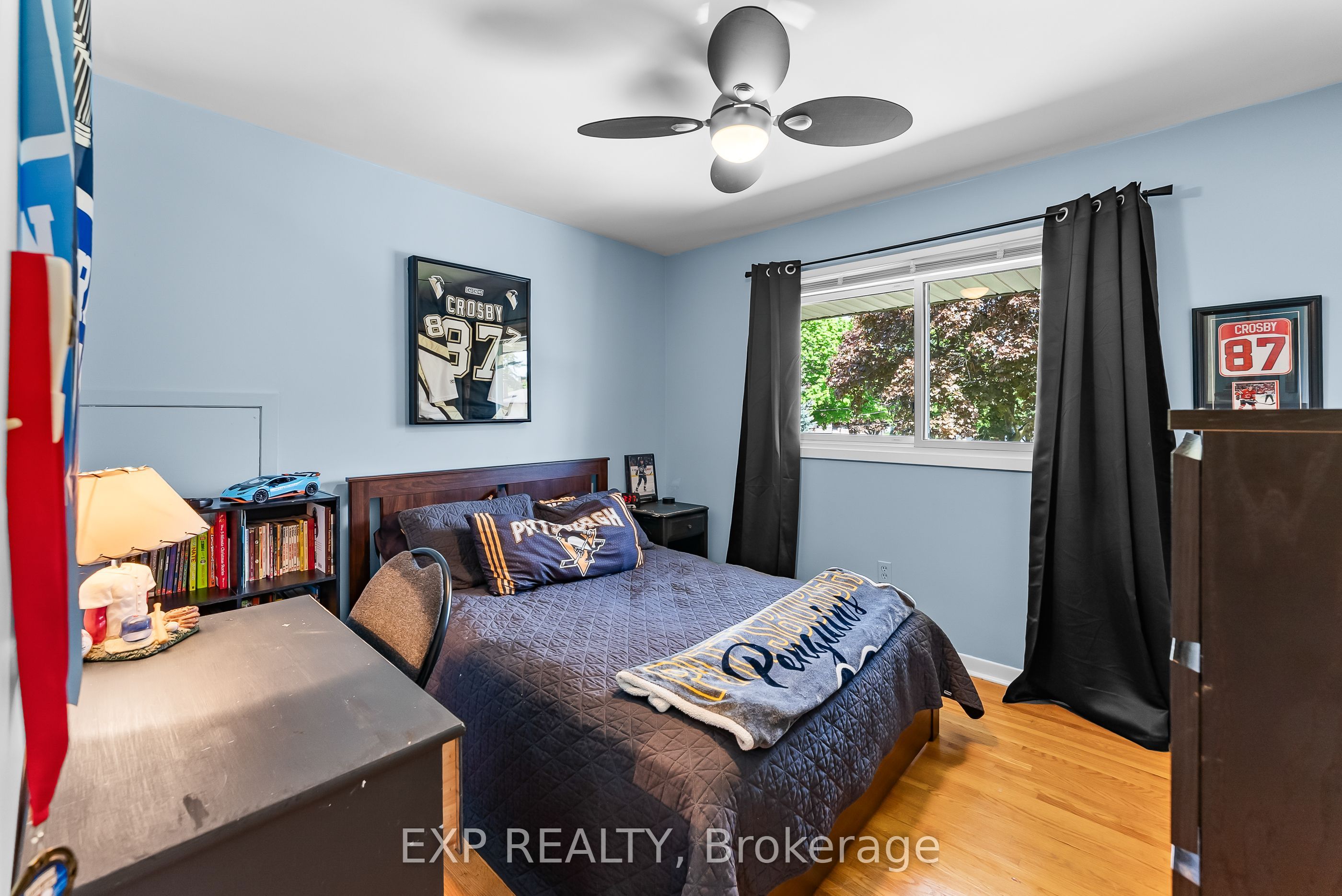 Photo 76 of 7 Saturn Court, St. Catharines, Bunting/Linwell — HOMEH
