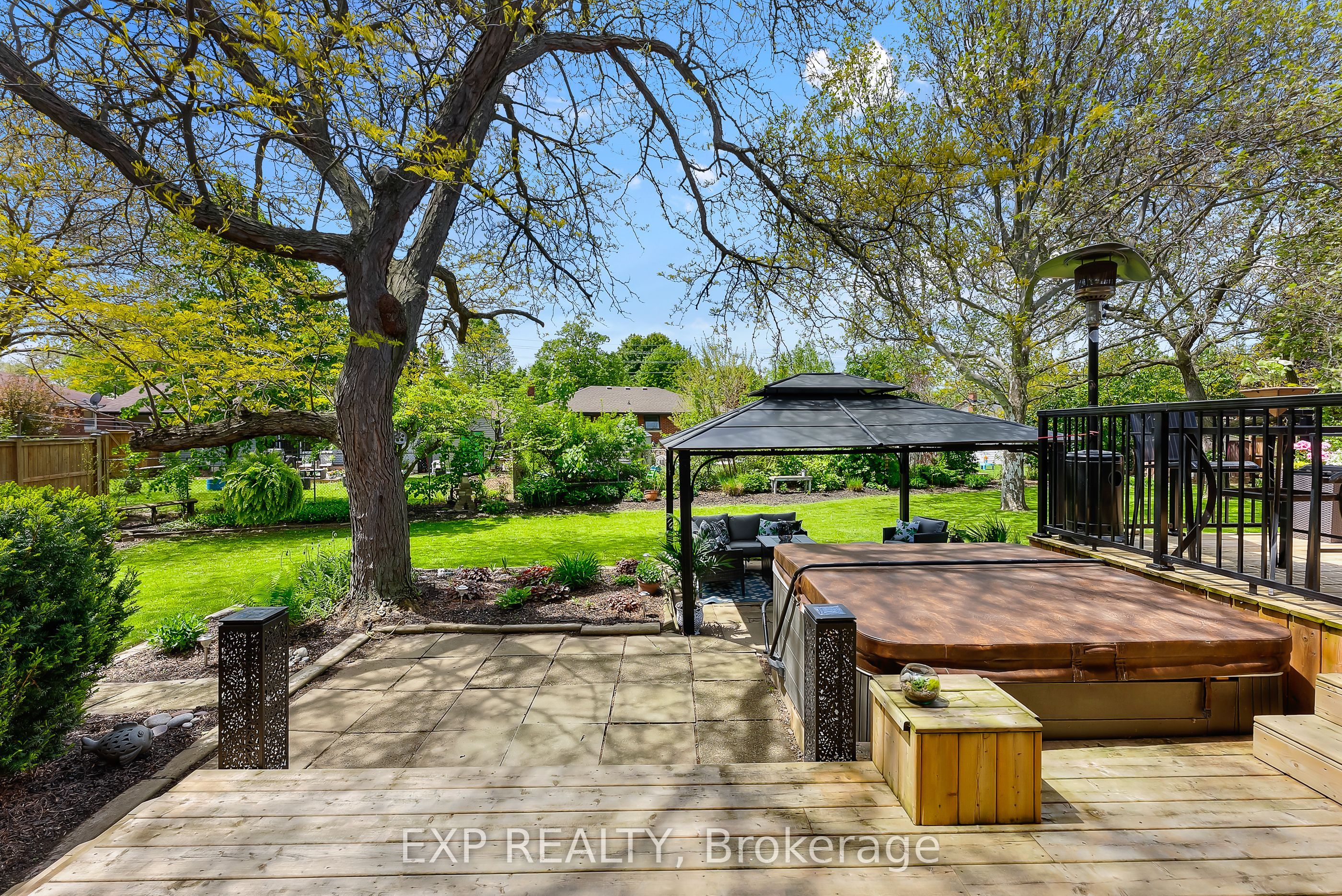 Photo 81 of 7 Saturn Court, St. Catharines, Bunting/Linwell — HOMEH