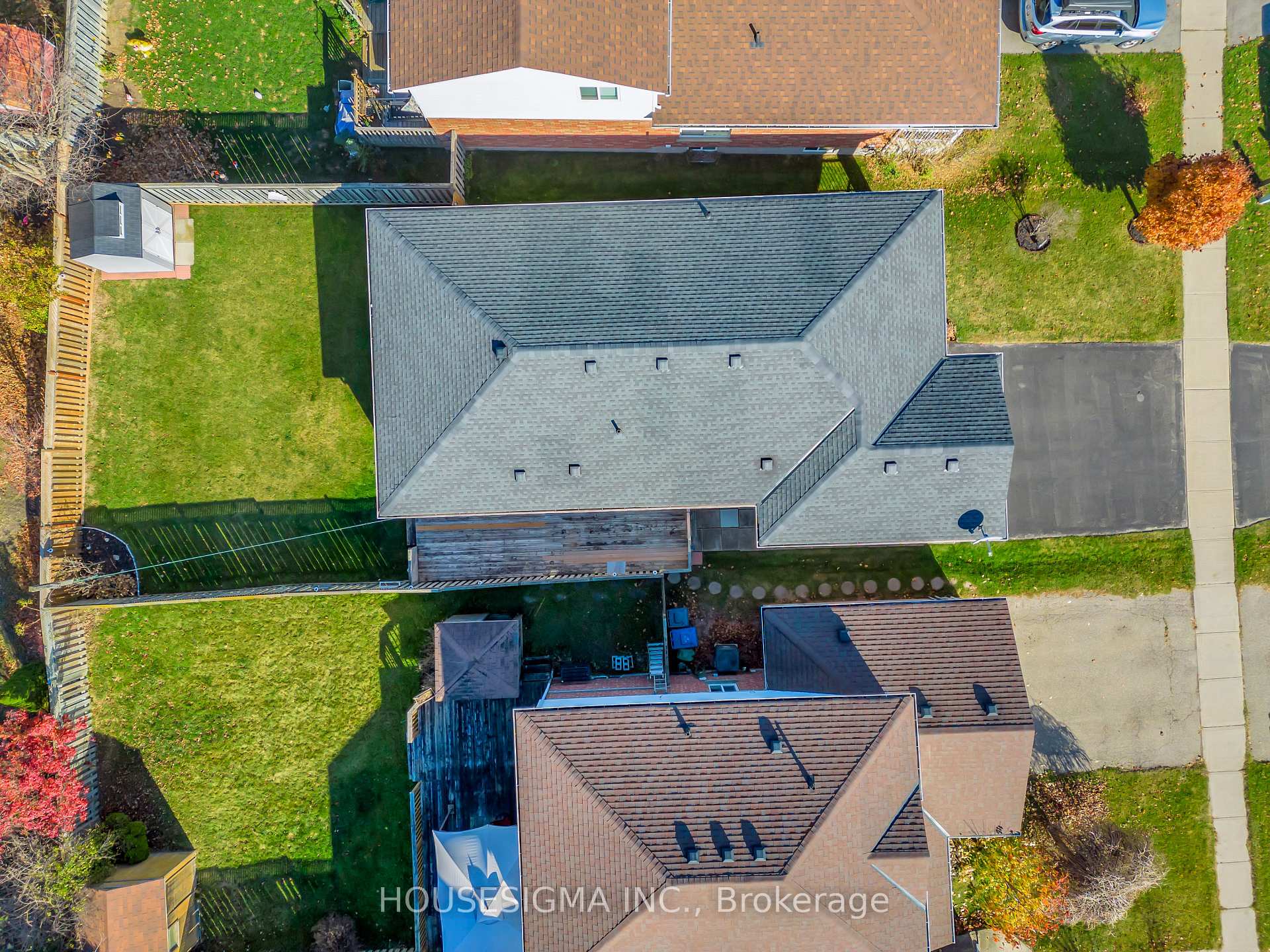 Photo 4 of 134 Deerpath Drive, Guelph, Willow West/Sugarbush/West Acres — HOMEH