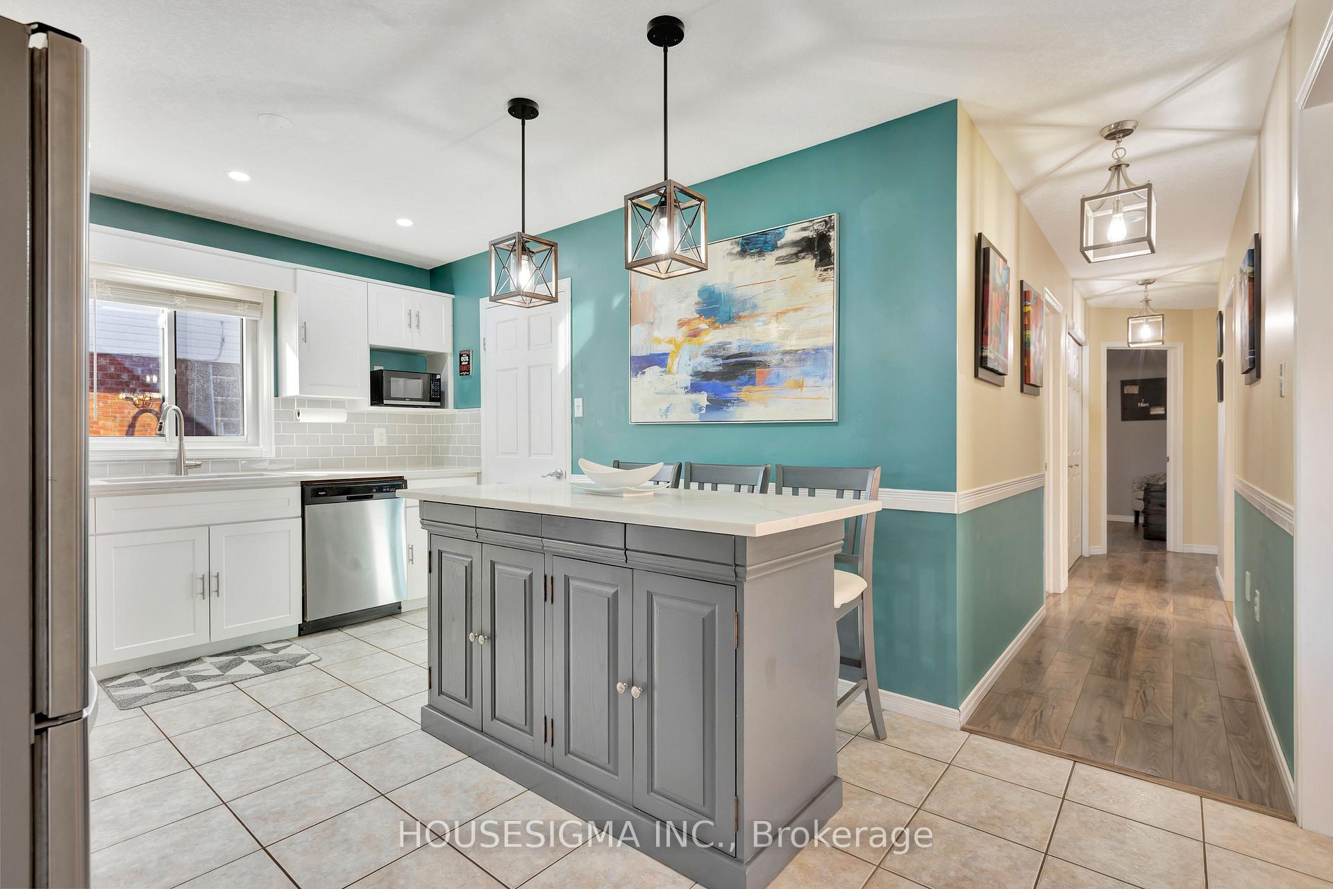 Photo 14 of 134 Deerpath Drive, Guelph, Willow West/Sugarbush/West Acres — HOMEH
