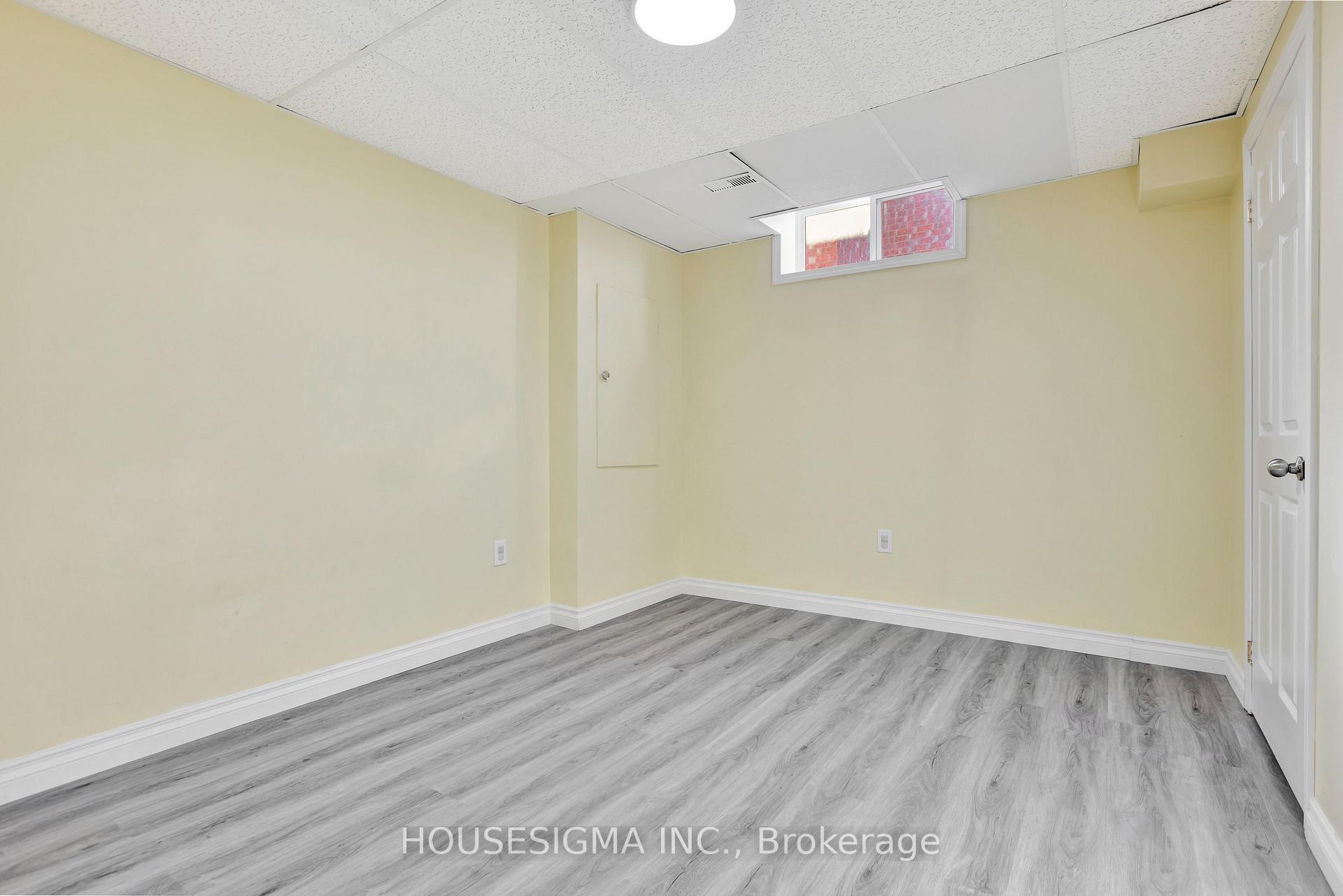 Photo 31 of 134 Deerpath Drive, Guelph, Willow West/Sugarbush/West Acres — HOMEH