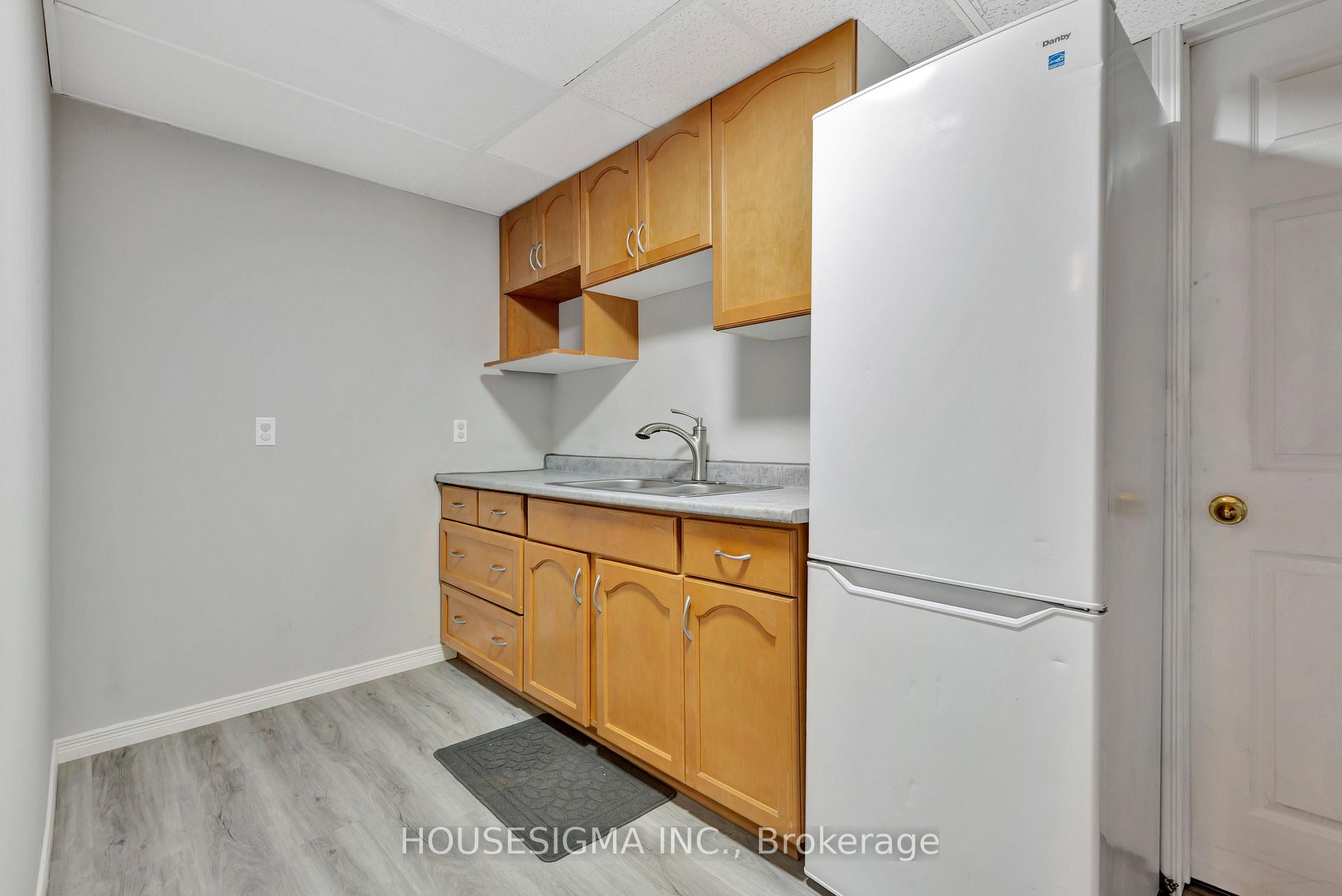 Photo 32 of 134 Deerpath Drive, Guelph, Willow West/Sugarbush/West Acres — HOMEH