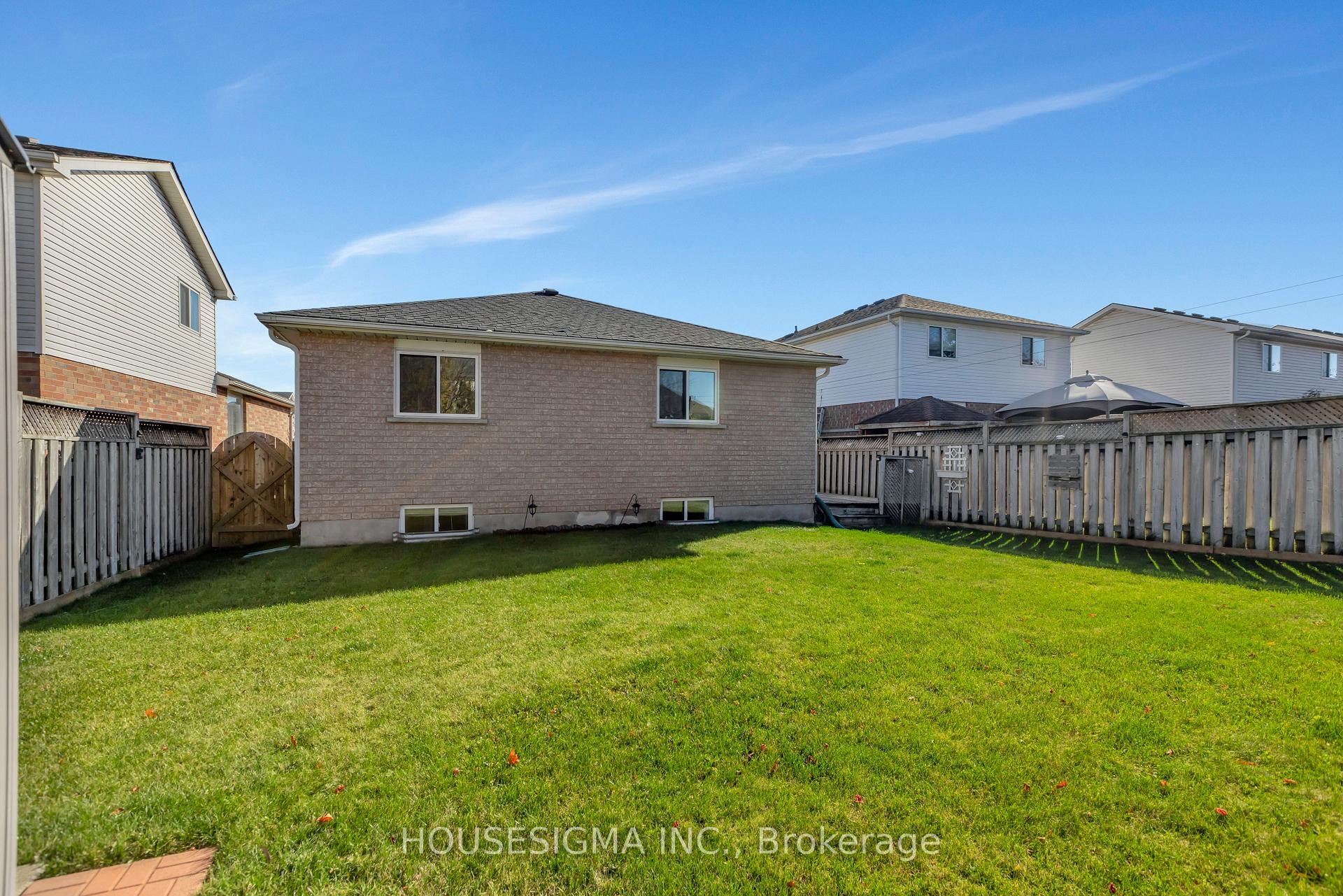 Photo 36 of 134 Deerpath Drive, Guelph, Willow West/Sugarbush/West Acres — HOMEH