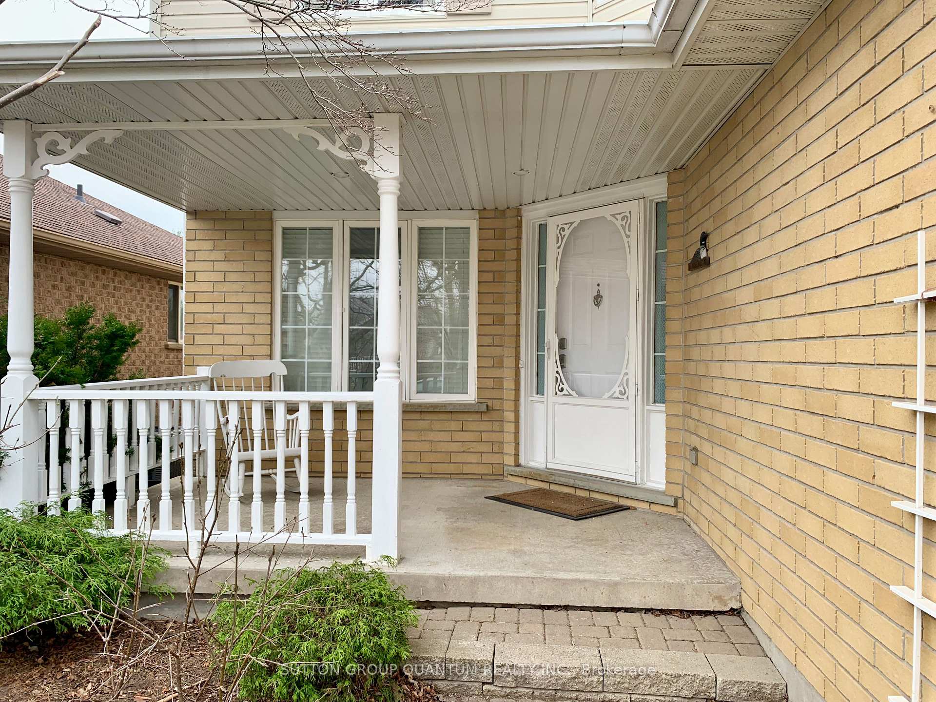Photo 2 of 7 Hayward Crescent, Guelph, Clairfields/Hanlon Business Park — HOMEH