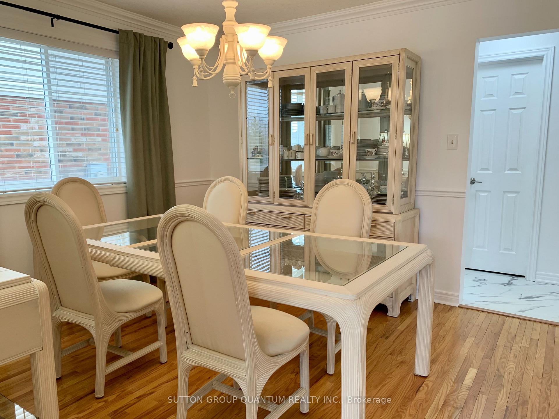 Photo 13 of 7 Hayward Crescent, Guelph, Clairfields/Hanlon Business Park — HOMEH