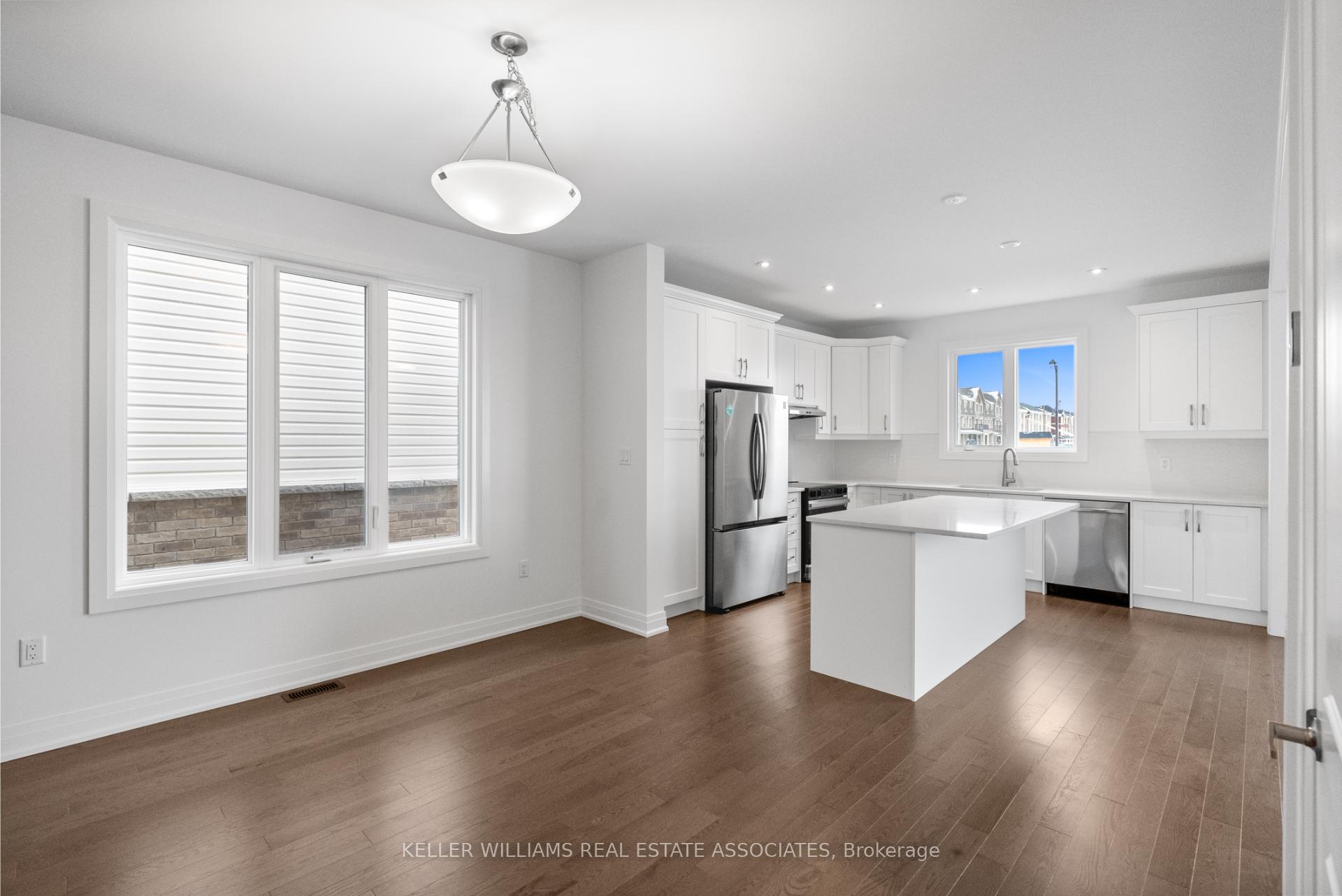 Photo 4 of 16 Aster Woods Drive, Caledon, Rural Caledon — HOMEH