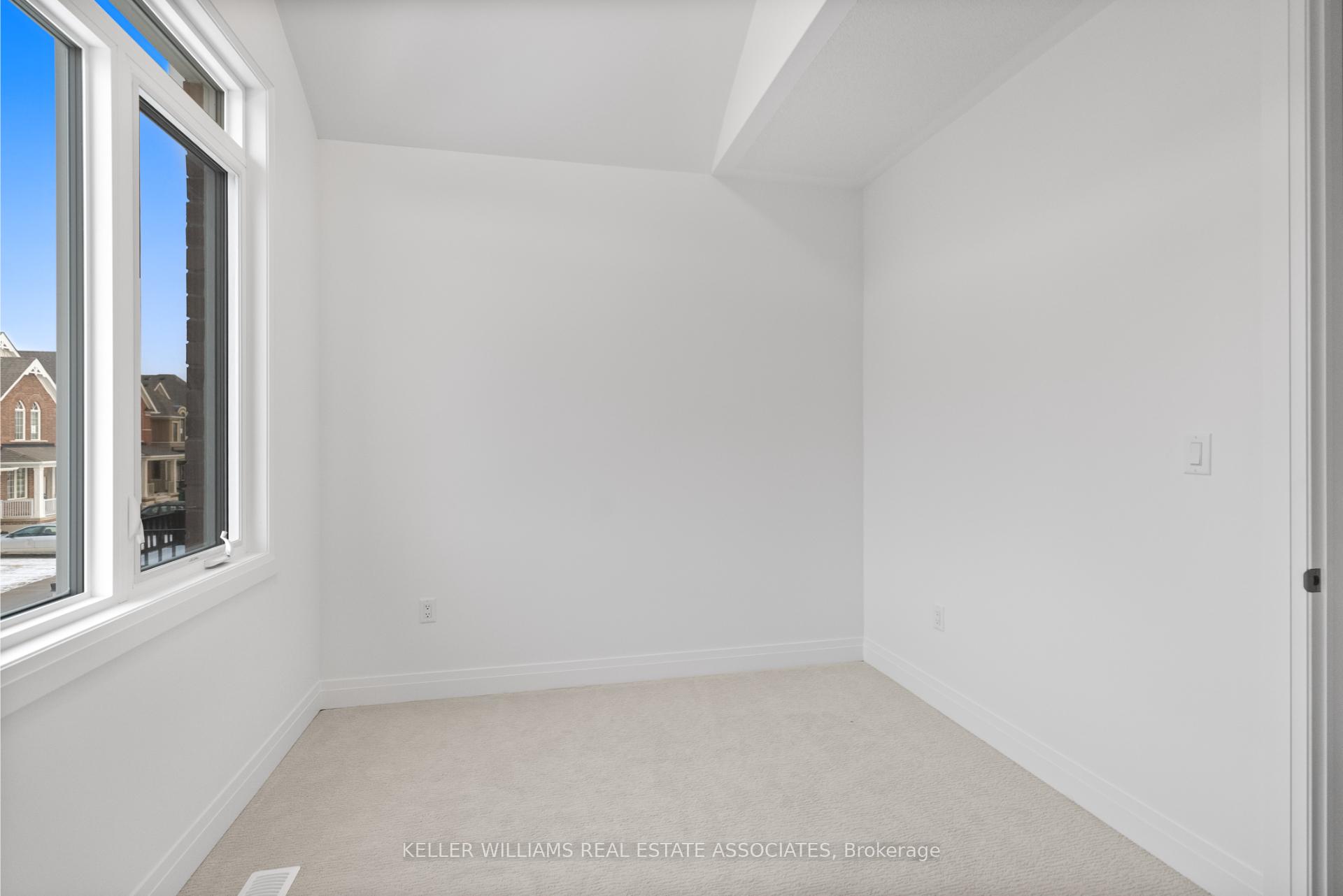 Photo 35 of 16 Aster Woods Drive, Caledon, Rural Caledon — HOMEH