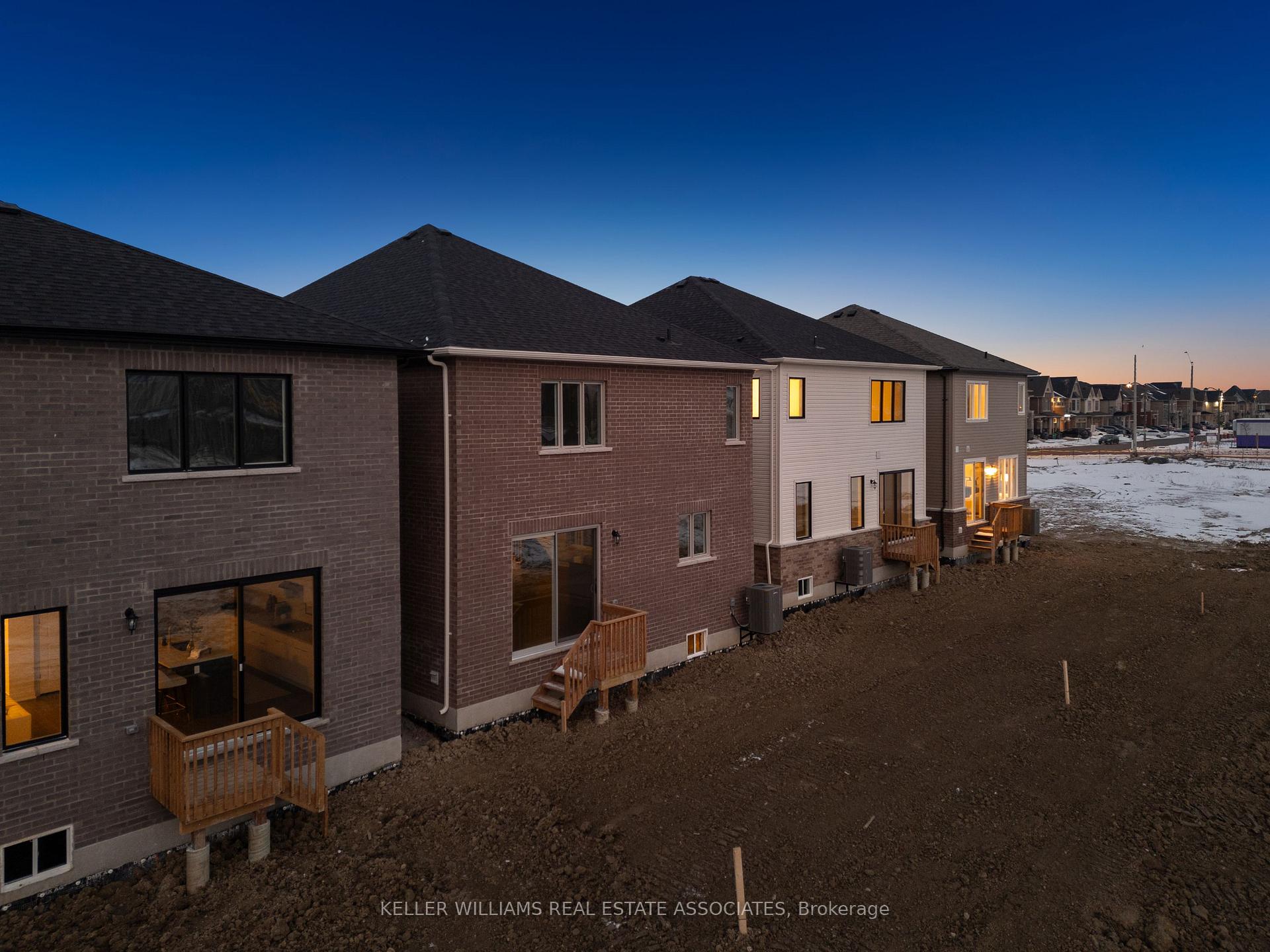 Photo 38 of 16 Aster Woods Drive, Caledon, Rural Caledon — HOMEH