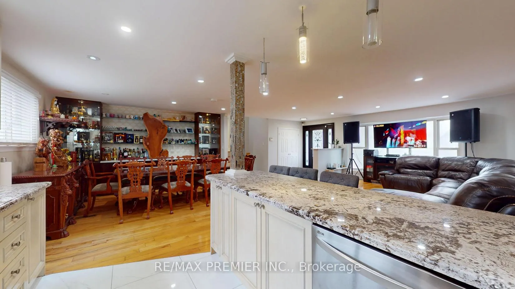 Photo 16 of 425 Balmoral Drive, Brampton, Avondale — HOMEH