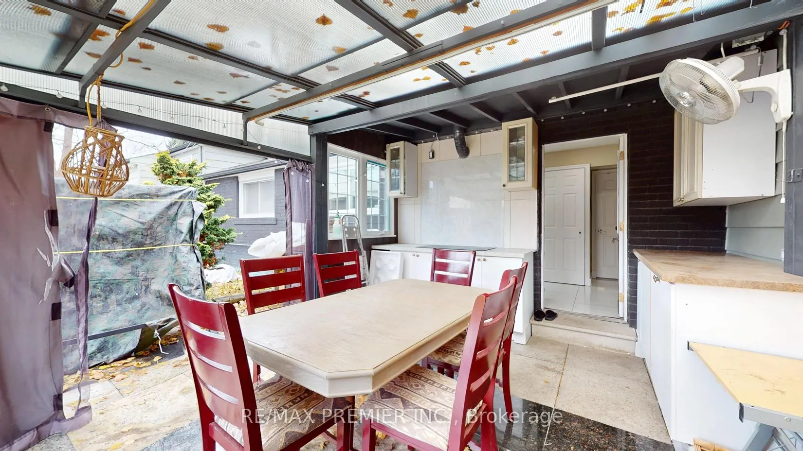 Photo 19 of 425 Balmoral Drive, Brampton, Avondale — HOMEH