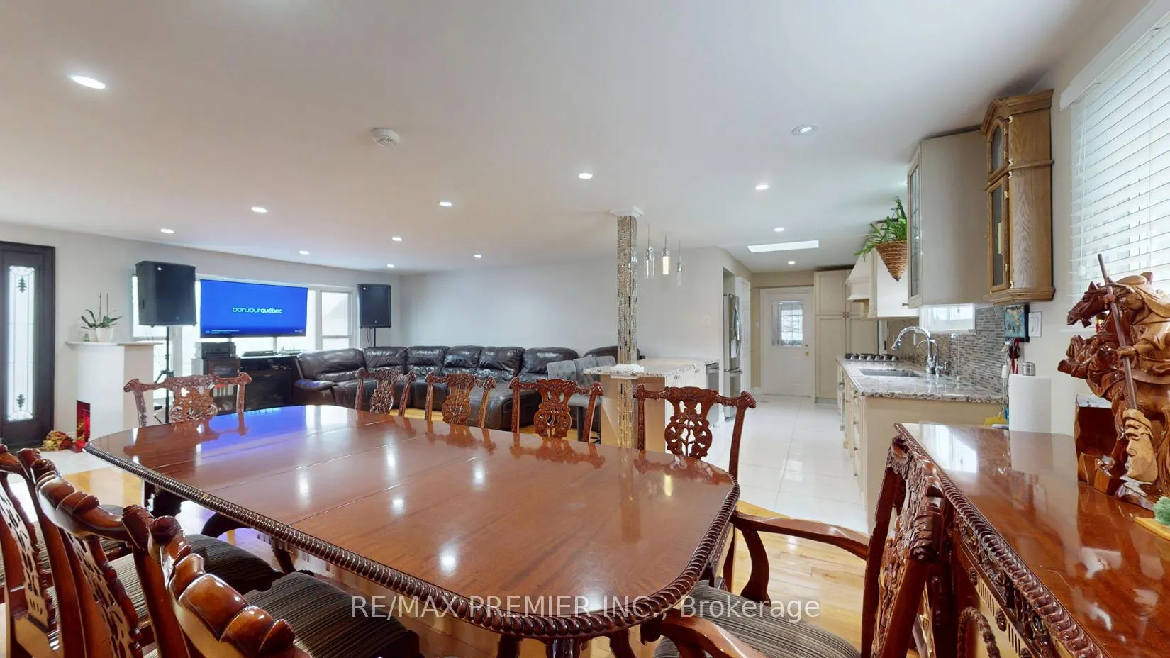 Photo 23 of 425 Balmoral Drive, Brampton, Avondale — HOMEH
