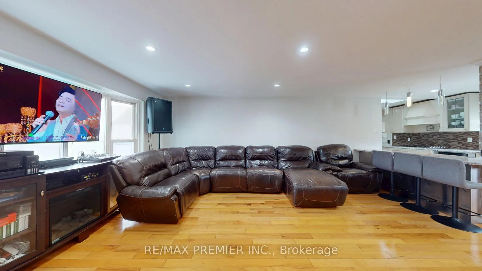 Photo 30 of 425 Balmoral Drive, Brampton, Avondale — HOMEH