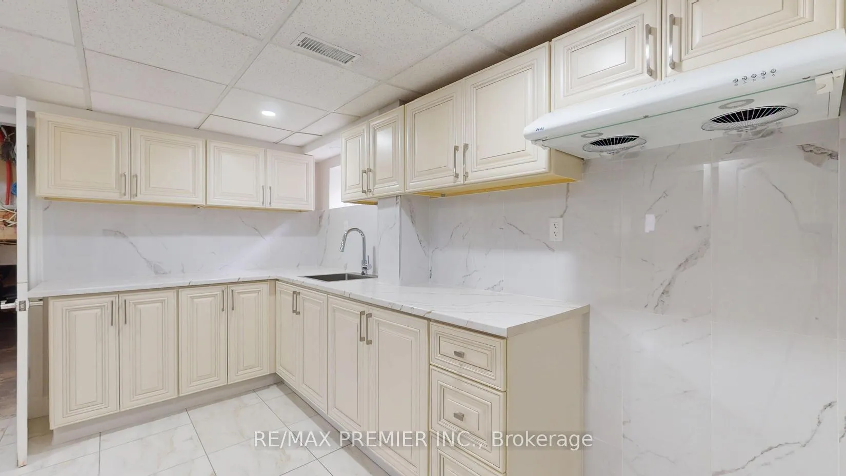 Photo 32 of 425 Balmoral Drive, Brampton, Avondale — HOMEH