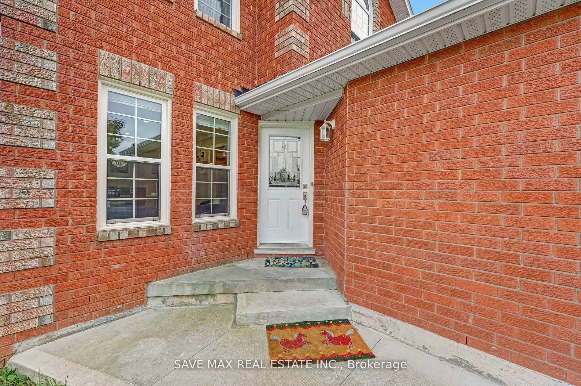 Photo 4 of 53 Smith Drive, Halton Hills, Georgetown — HOMEH