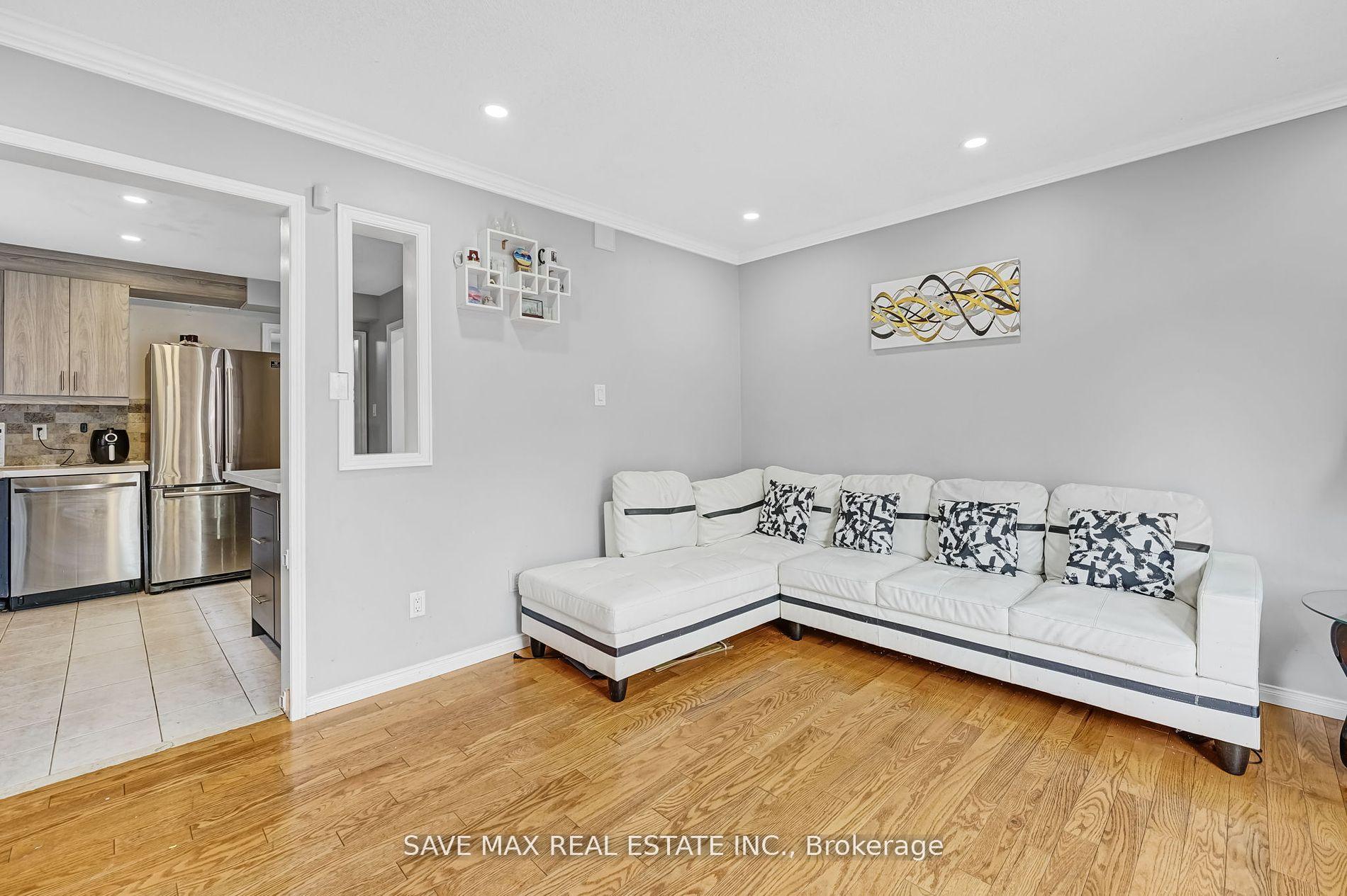 Photo 6 of 53 Smith Drive, Halton Hills, Georgetown — HOMEH