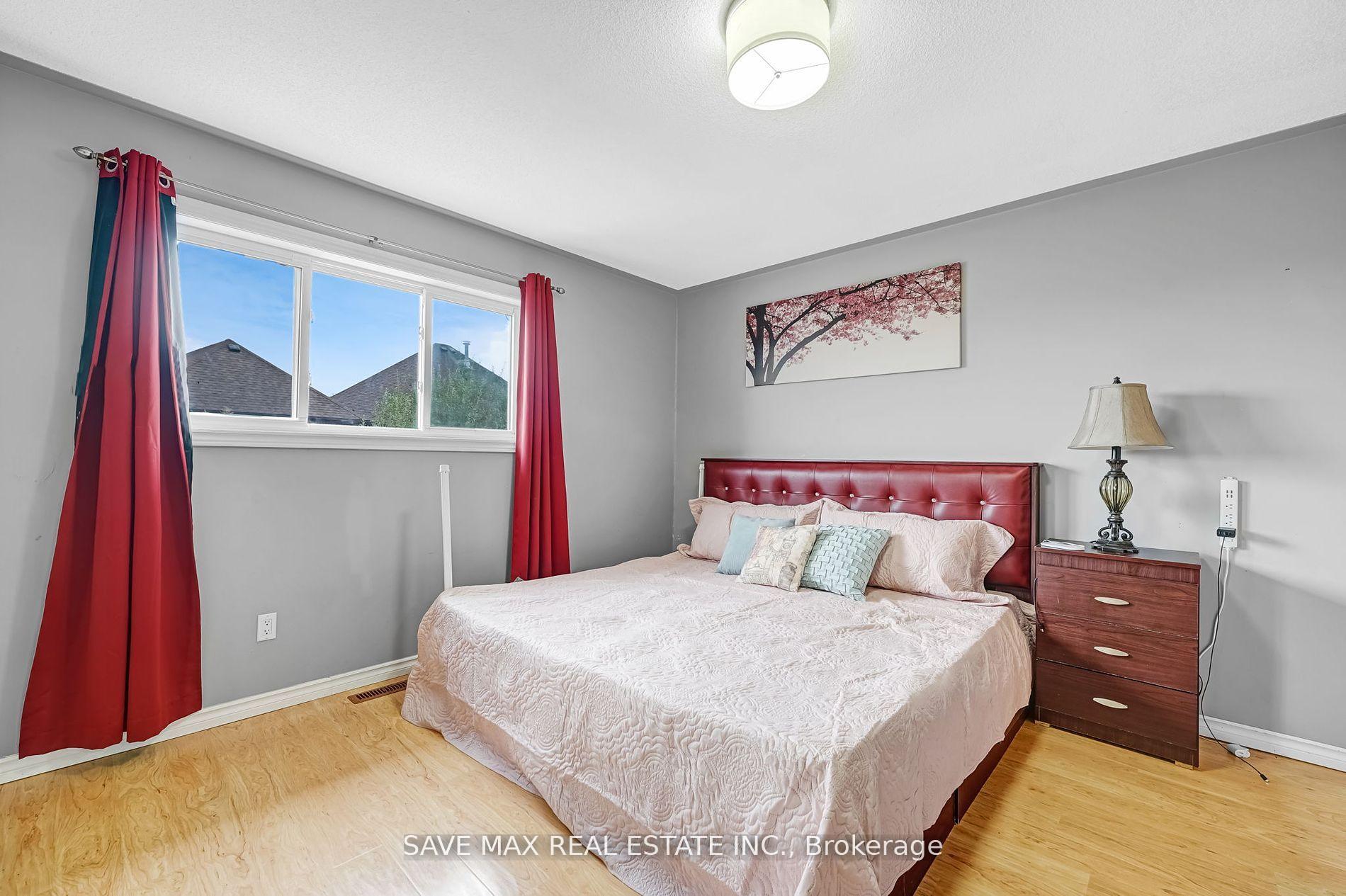 Photo 24 of 53 Smith Drive, Halton Hills, Georgetown — HOMEH