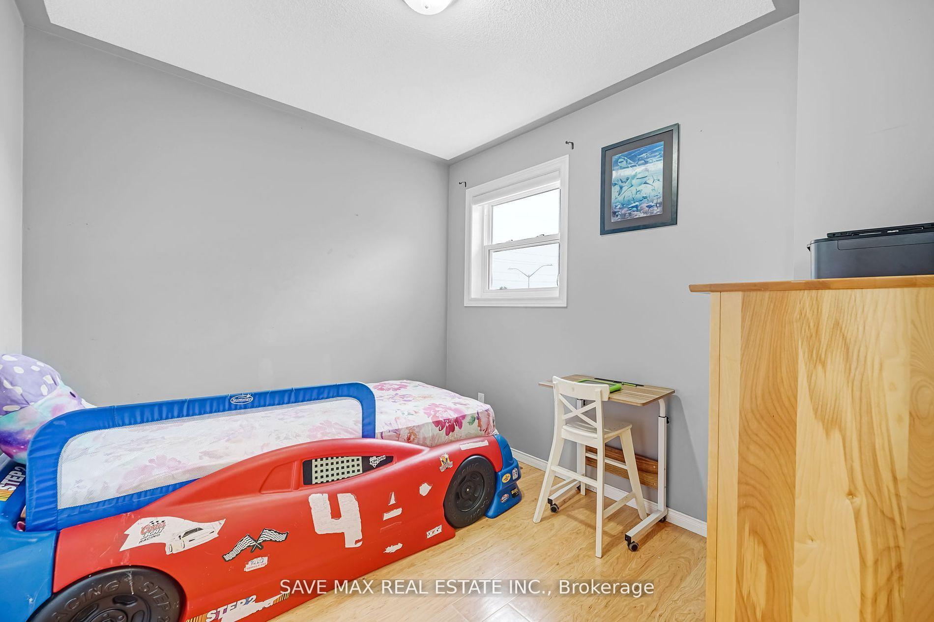 Photo 27 of 53 Smith Drive, Halton Hills, Georgetown — HOMEH