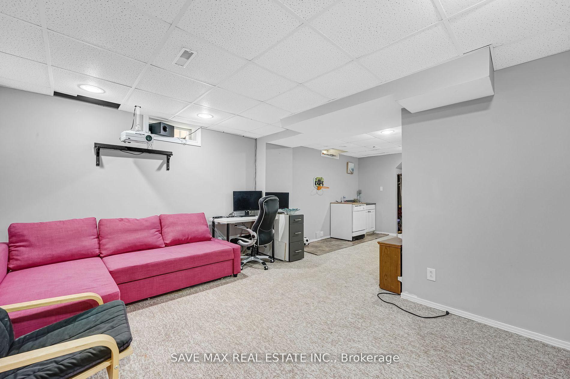 Photo 35 of 53 Smith Drive, Halton Hills, Georgetown — HOMEH