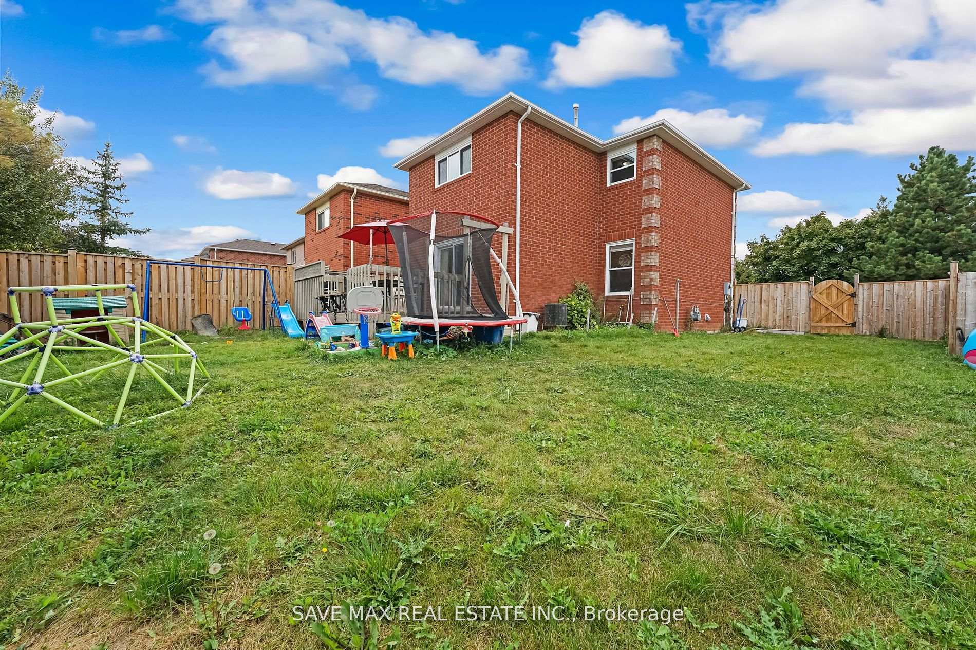 Photo 38 of 53 Smith Drive, Halton Hills, Georgetown — HOMEH