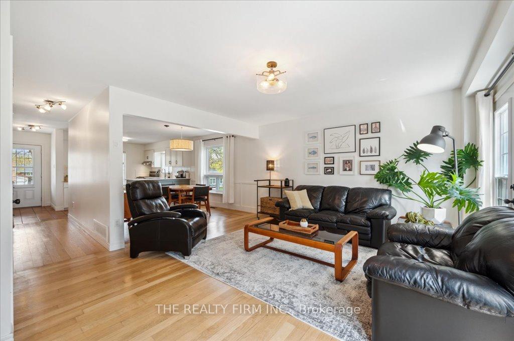 Photo 7 of 17 Cassino Avenue, Guelph, St. George's — HOMEH