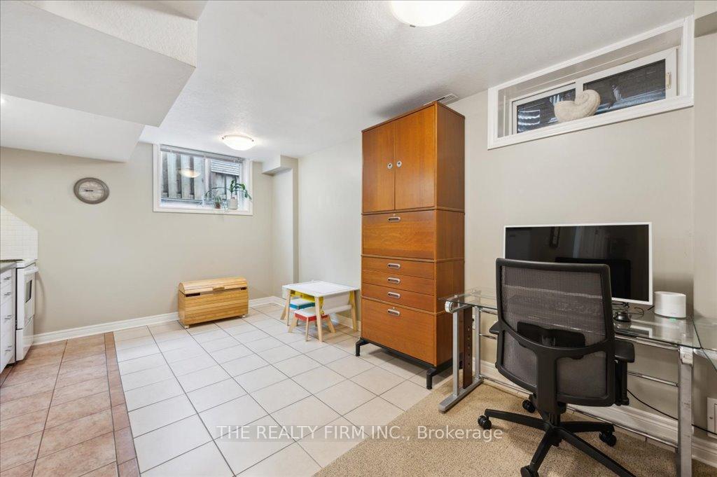 Photo 28 of 17 Cassino Avenue, Guelph, St. George's — HOMEH