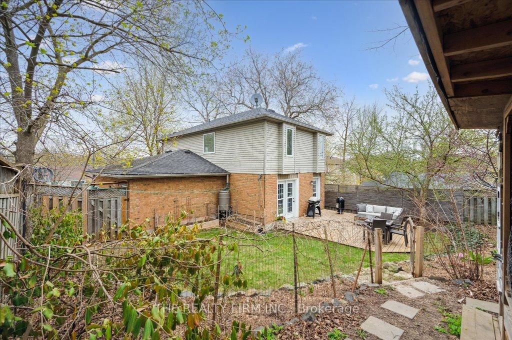 Photo 38 of 17 Cassino Avenue, Guelph, St. George's — HOMEH
