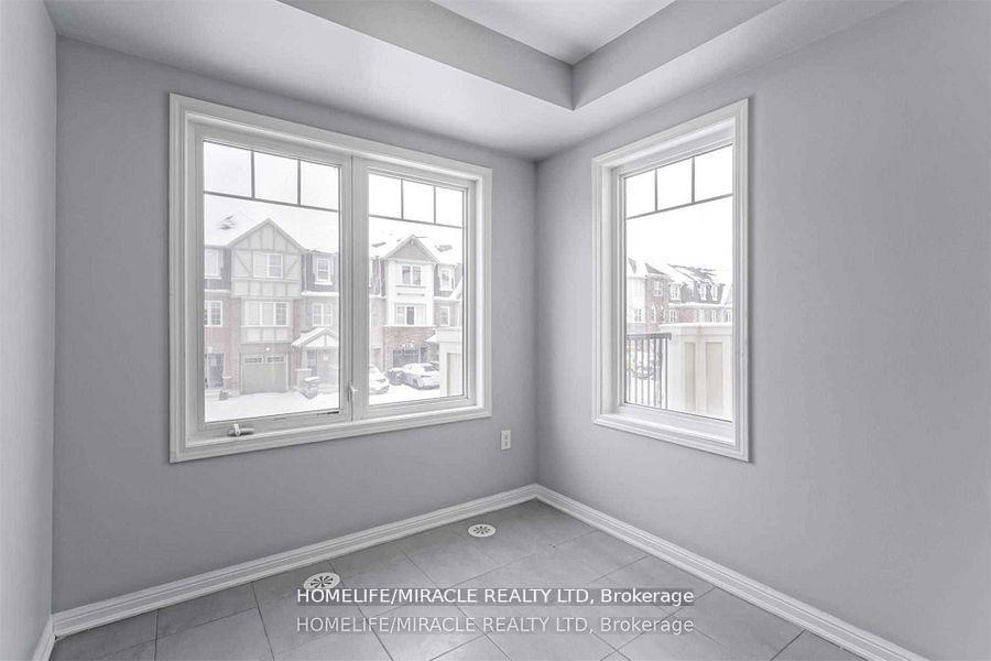 Photo 13 of 43 Colonel Frank Ching Crescent, Brampton, Fletcher's West — HOMEH