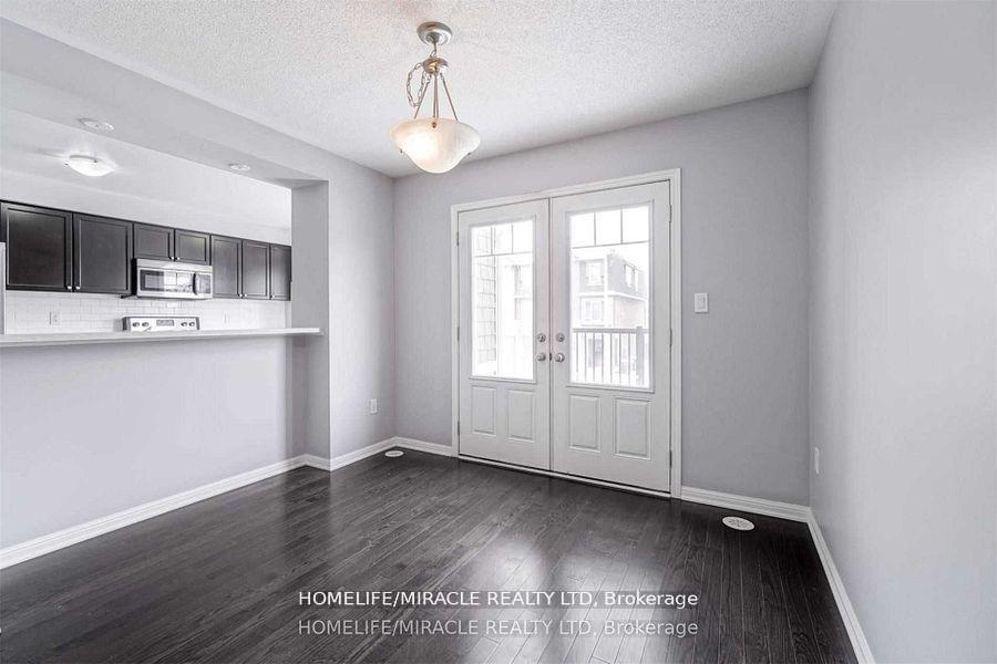 Photo 15 of 43 Colonel Frank Ching Crescent, Brampton, Fletcher's West — HOMEH