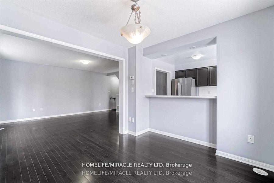 Photo 16 of 43 Colonel Frank Ching Crescent, Brampton, Fletcher's West — HOMEH