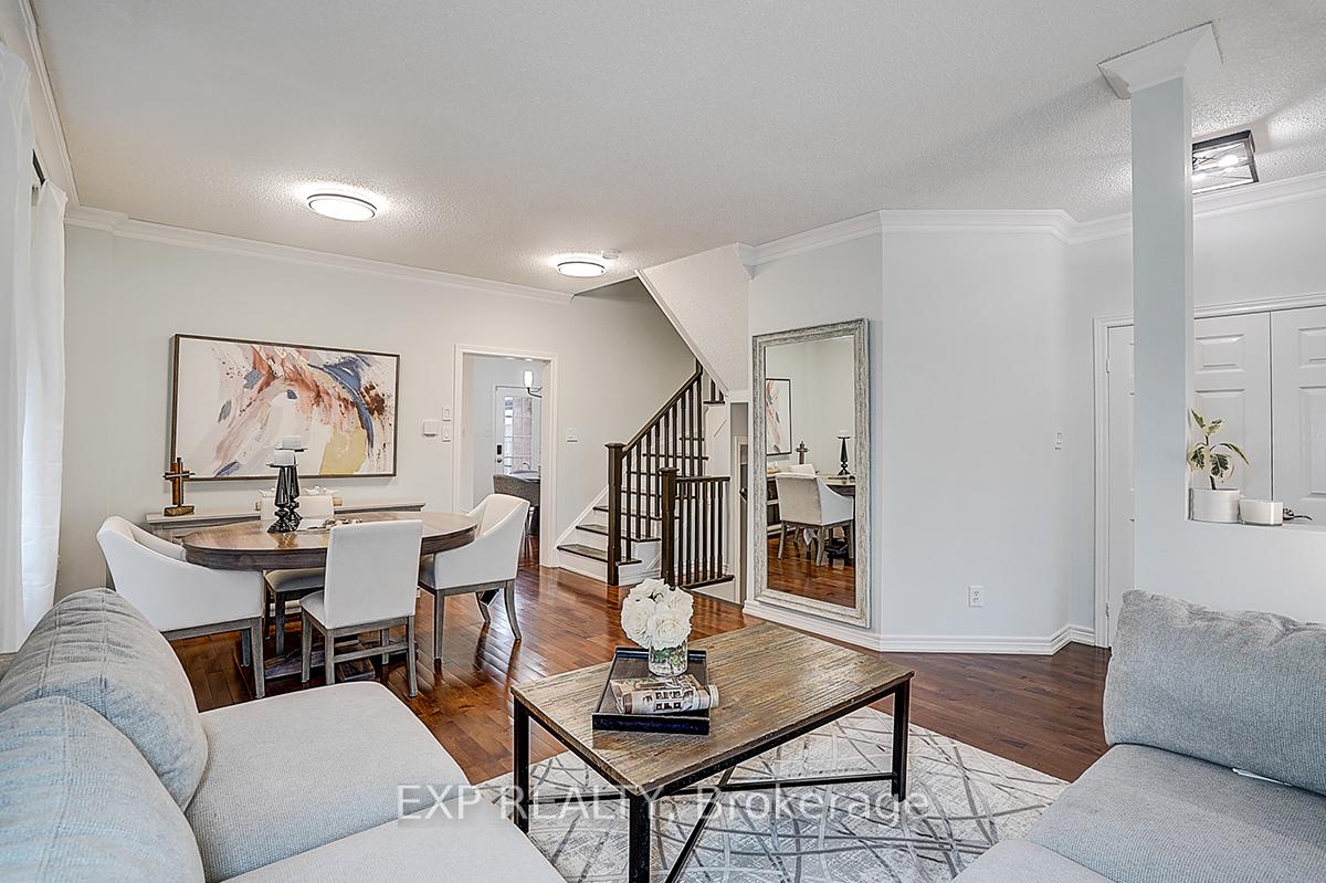 Photo 6 of 35 Luxton Avenue, Aurora, Bayview Wellington — HOMEH