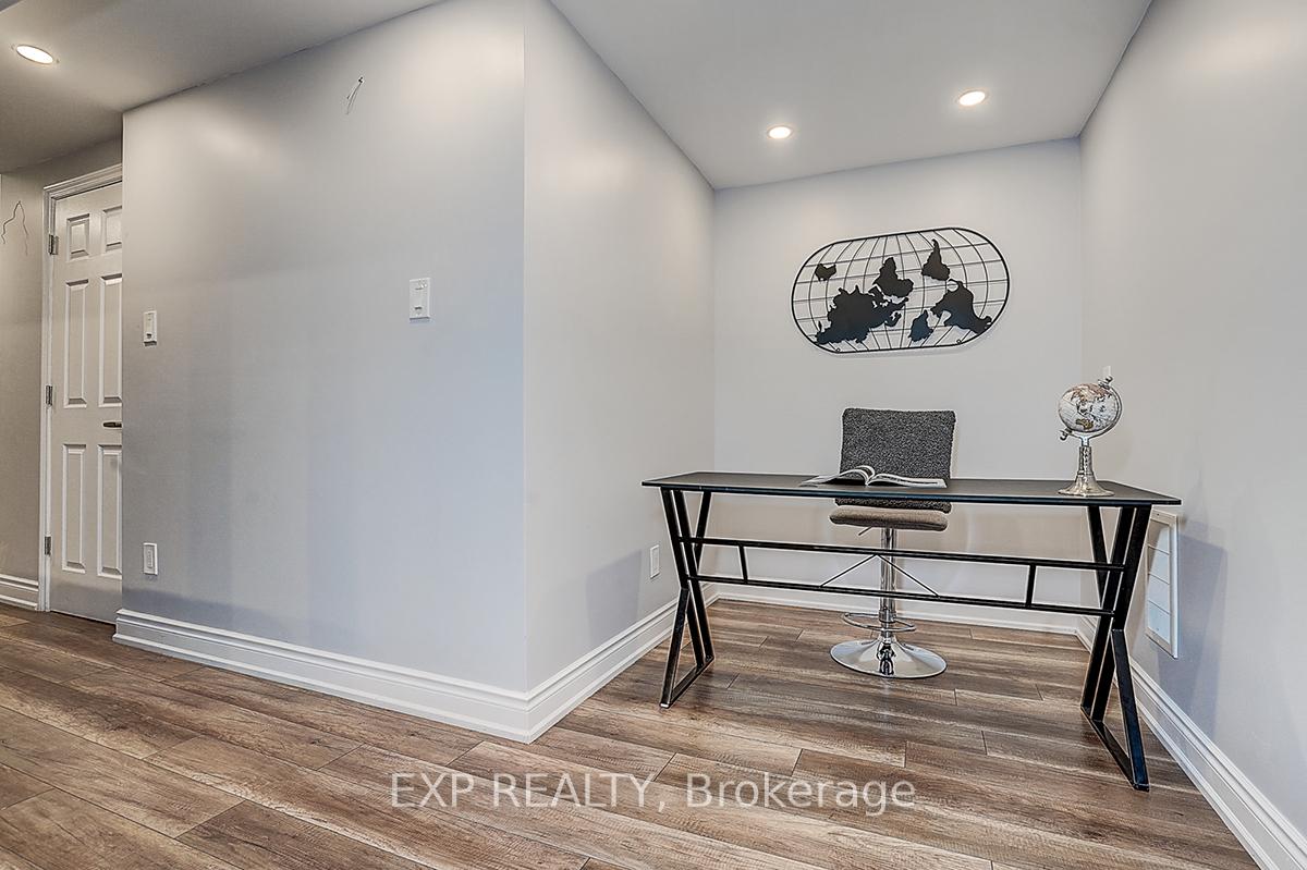 Photo 26 of 35 Luxton Avenue, Aurora, Bayview Wellington — HOMEH